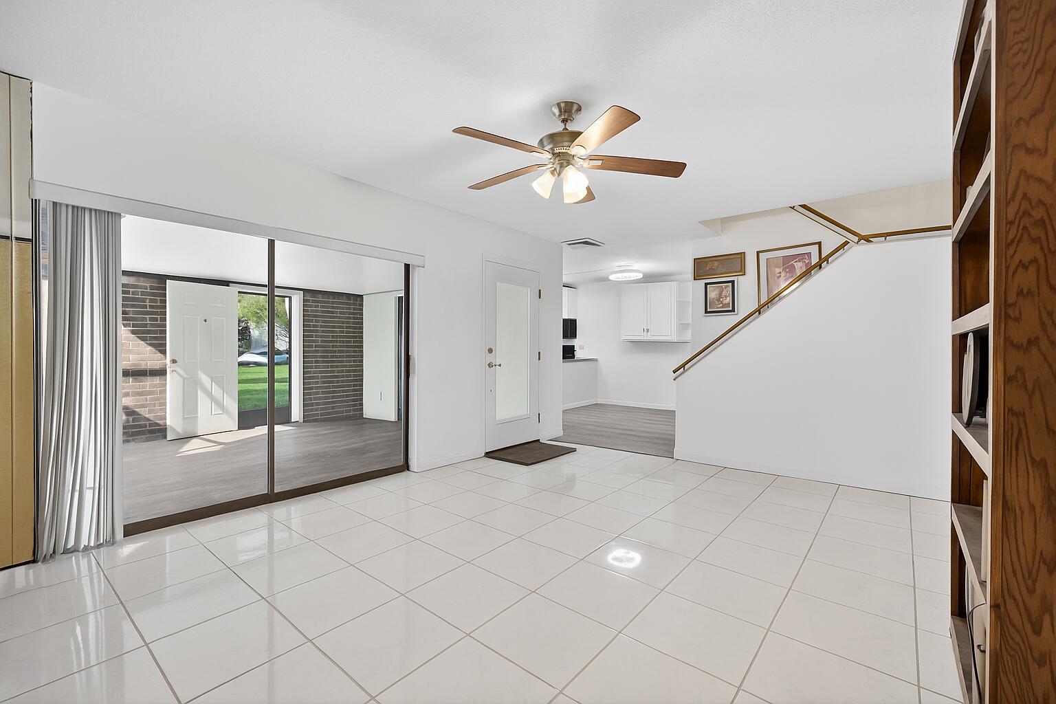 GLENWOOD TWNHS - Residential