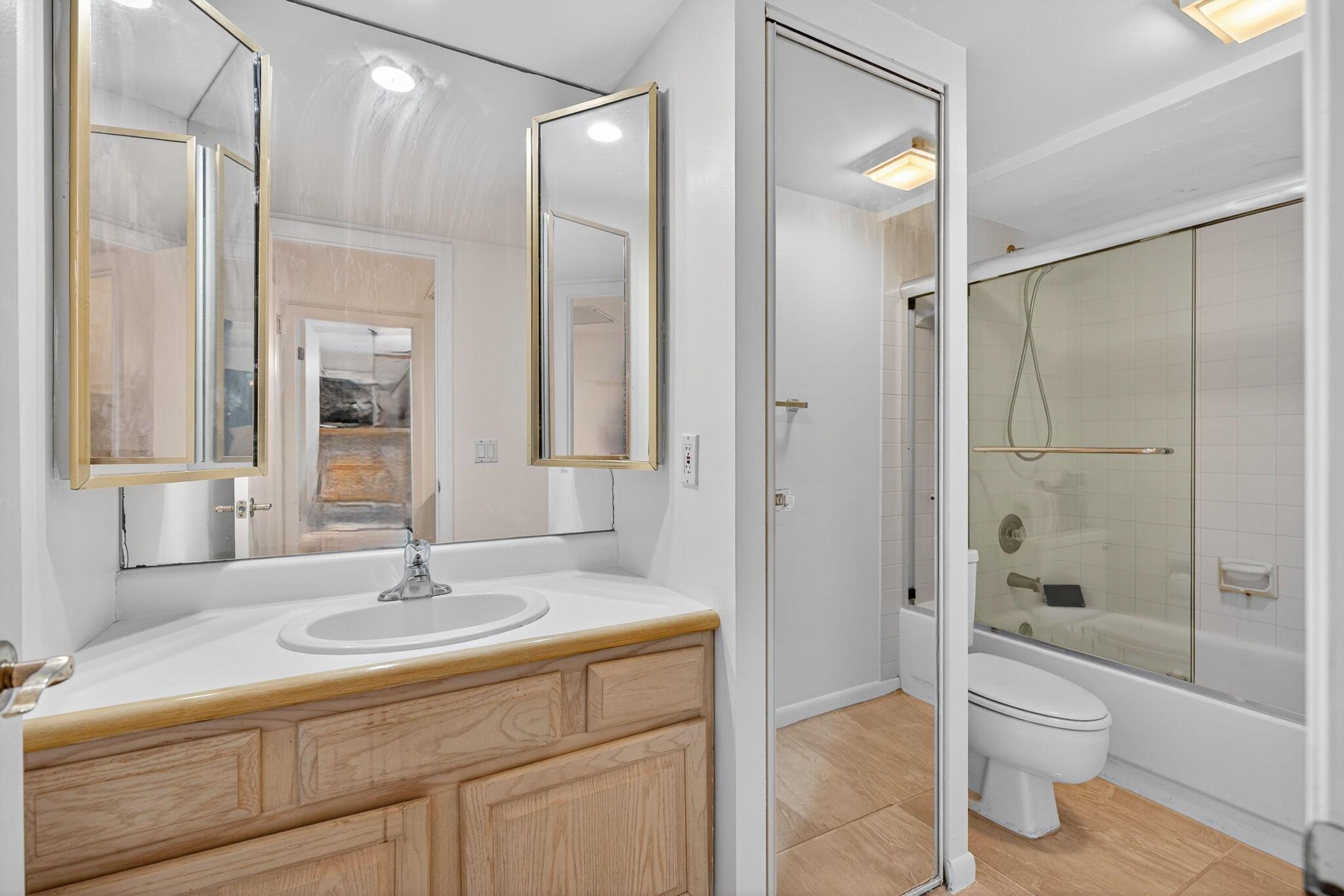 GLENWOOD TWNHS - Residential