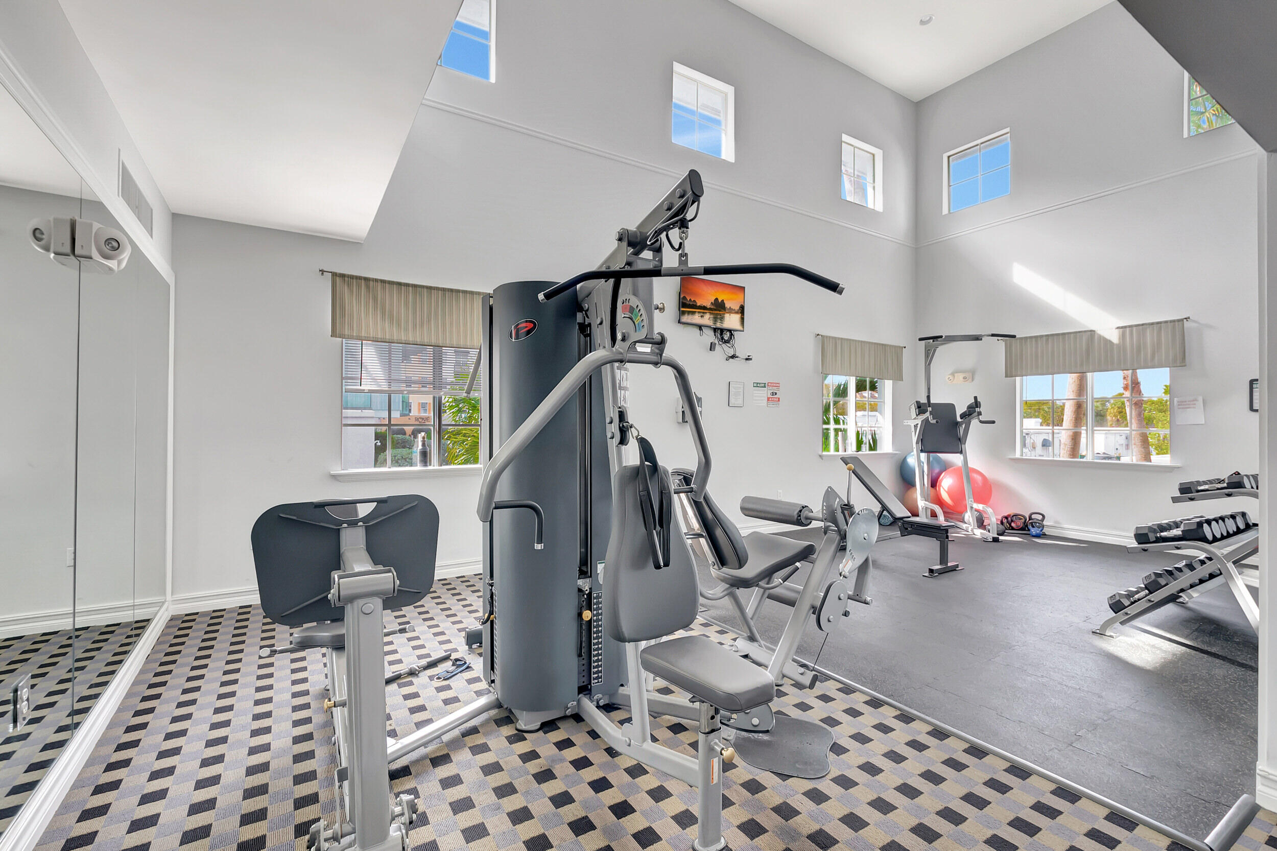 PINEAPPLE GROVE VILLAGE CONDO - Residential Lease