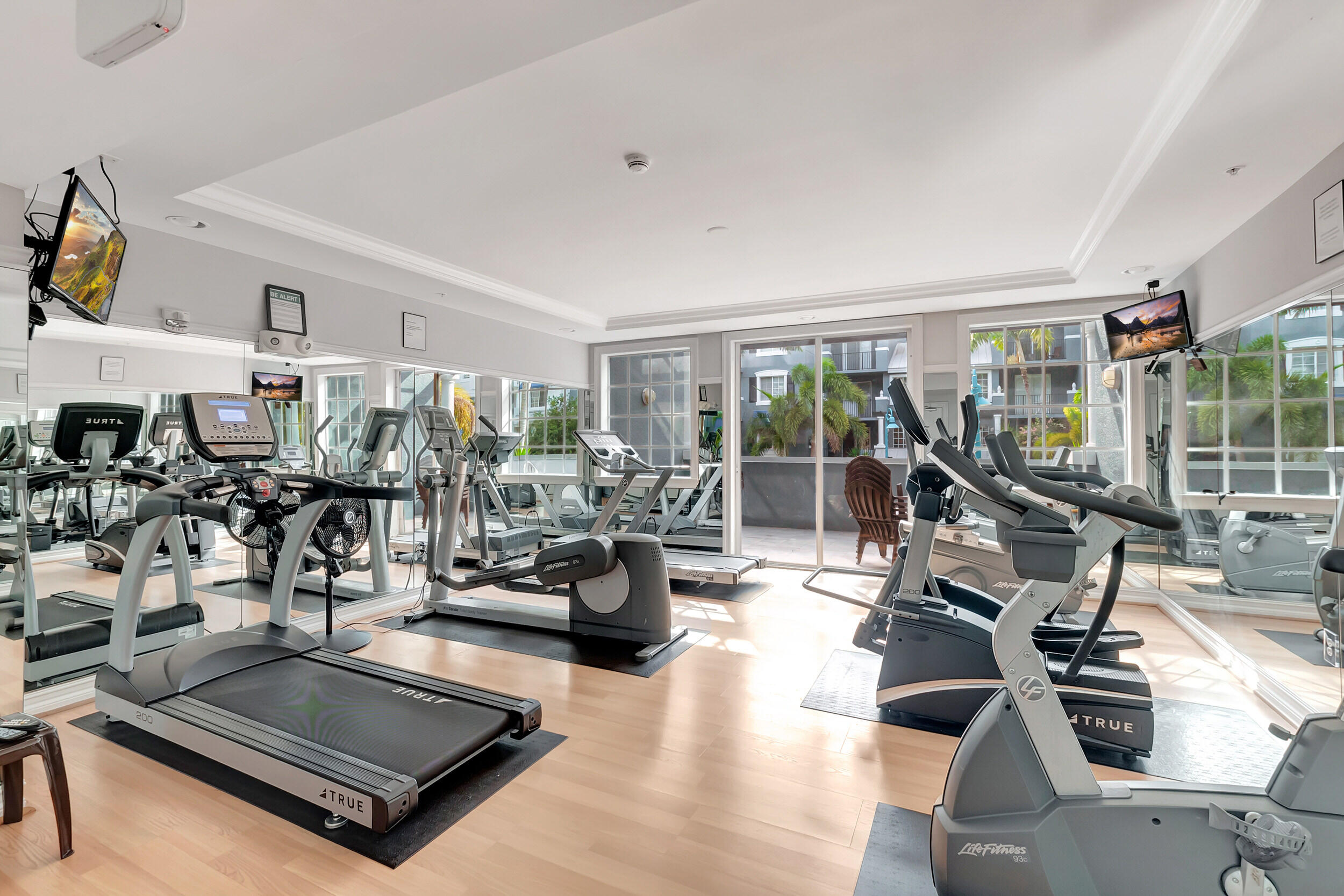 PINEAPPLE GROVE VILLAGE CONDO - Residential Lease