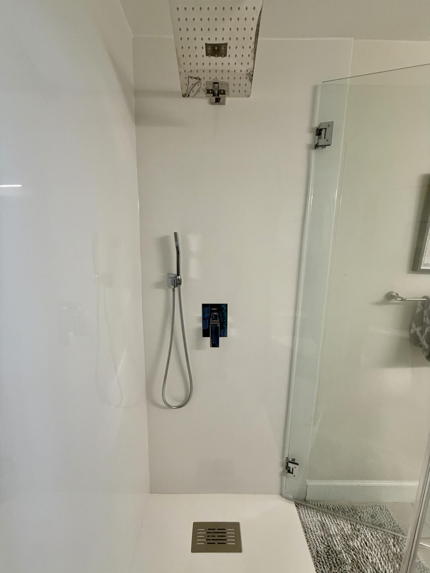 PINEAPPLE GROVE VILLAGE CONDO - Residential Lease