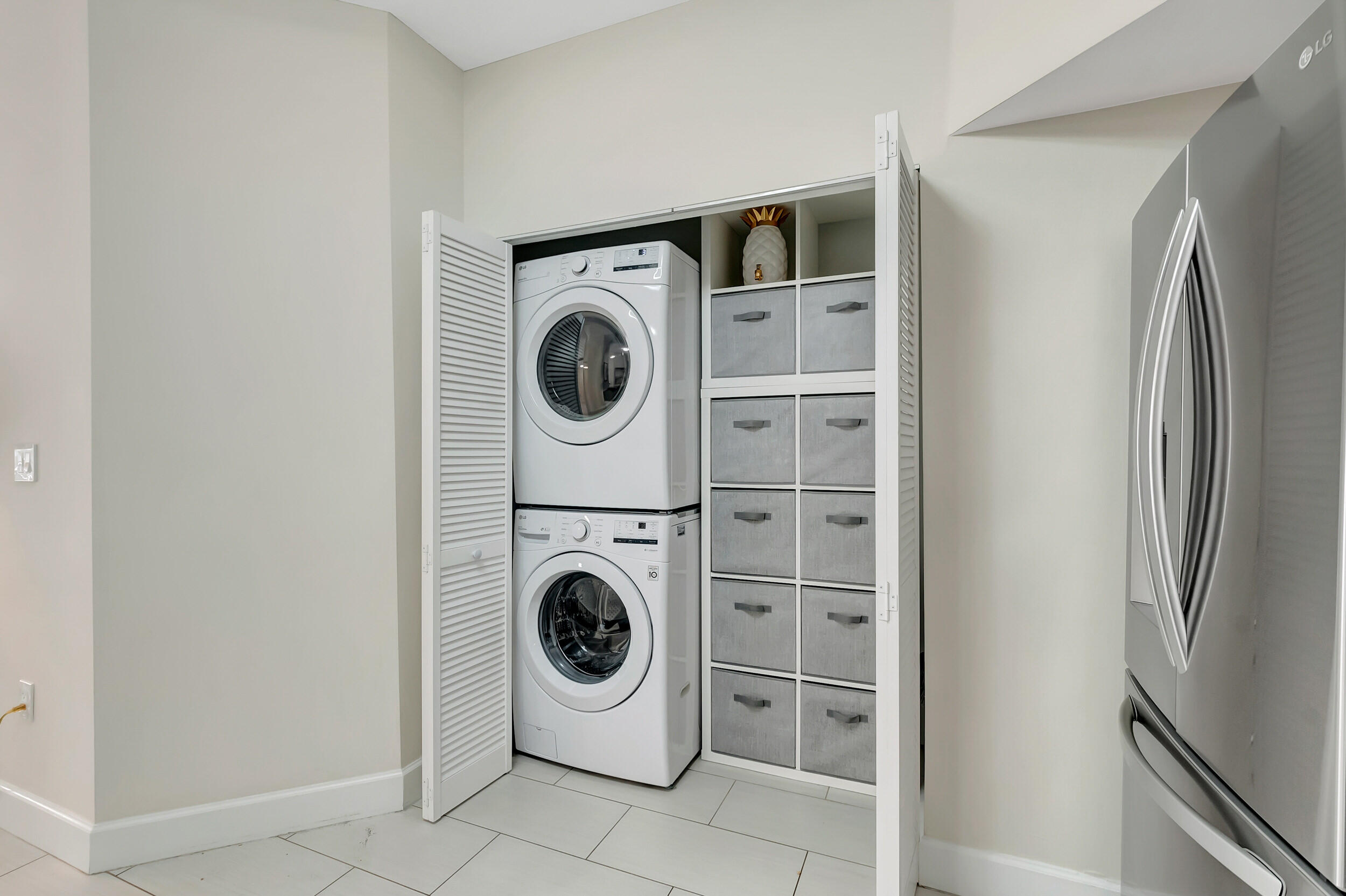 PINEAPPLE GROVE VILLAGE CONDO - Residential Lease