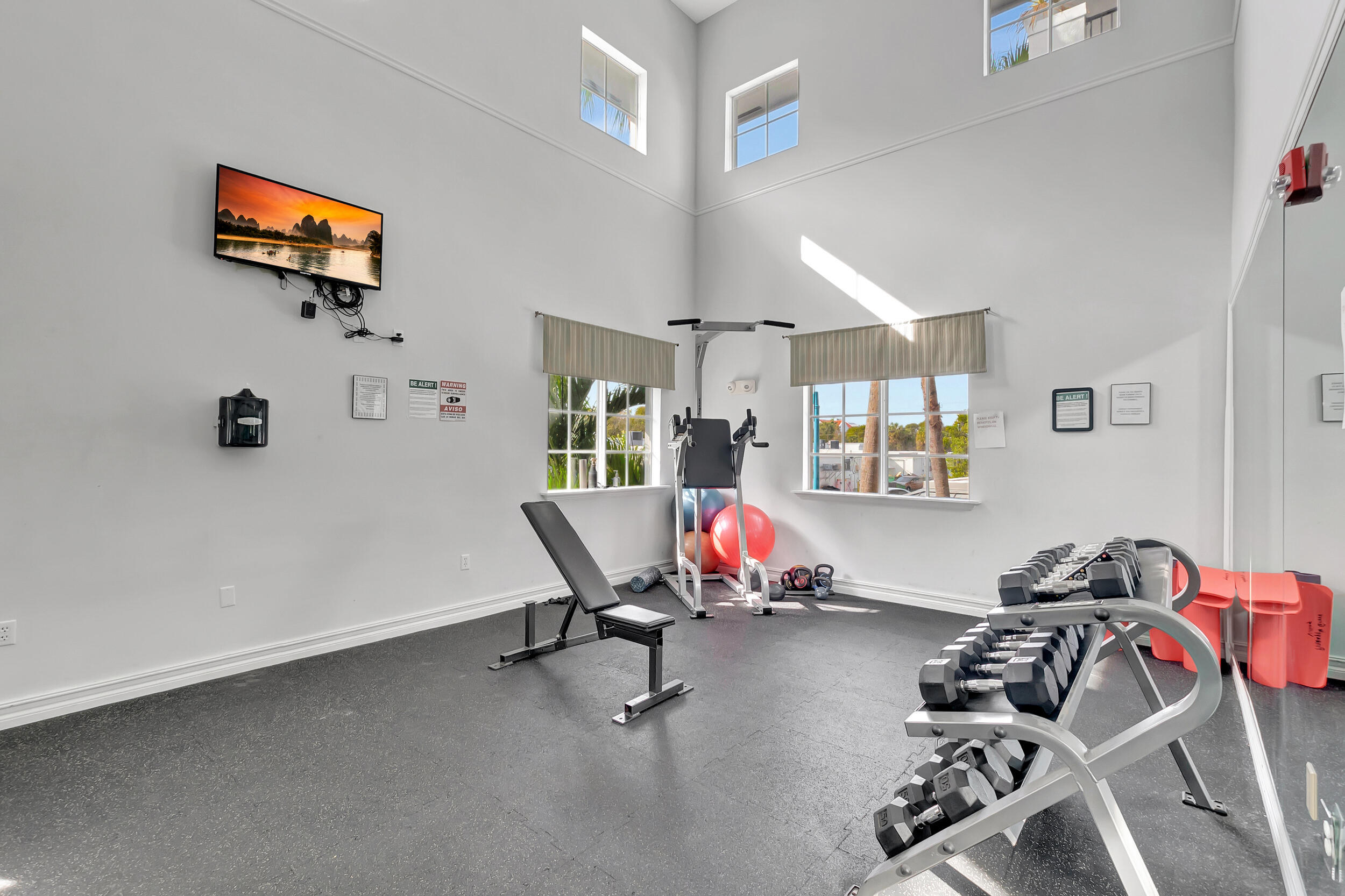 PINEAPPLE GROVE VILLAGE CONDO - Residential Lease