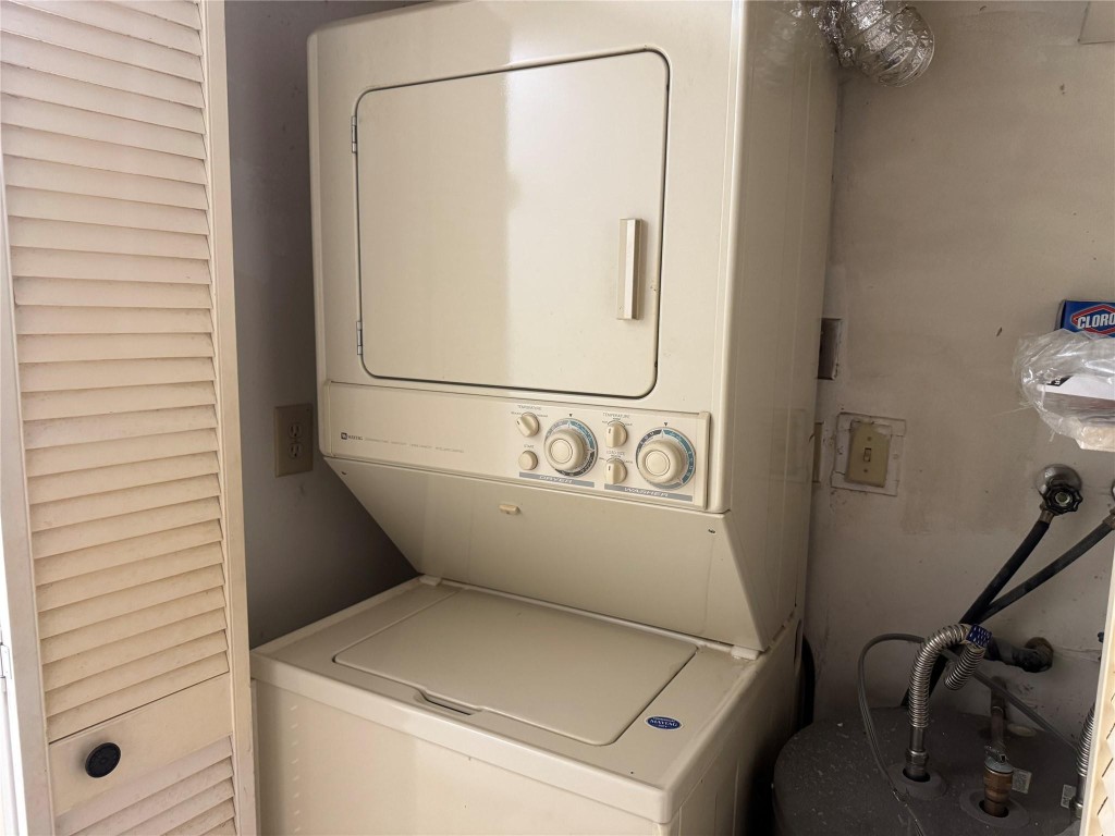 Lauderdale West Condo - Residential