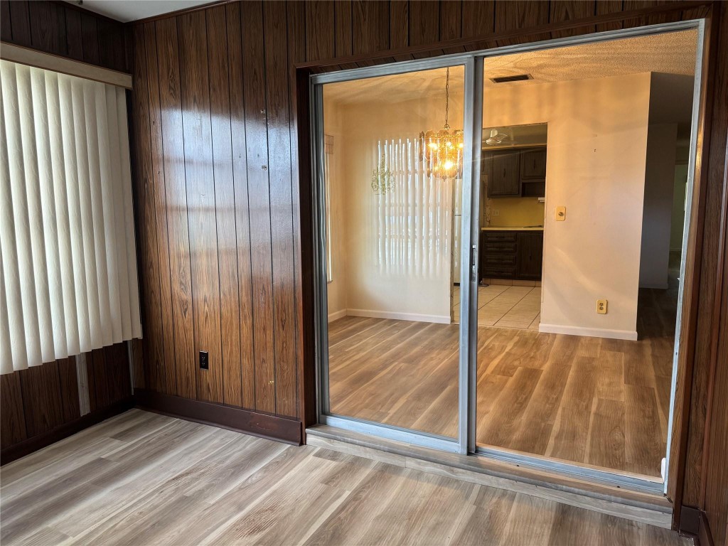 Lauderdale West Condo - Residential