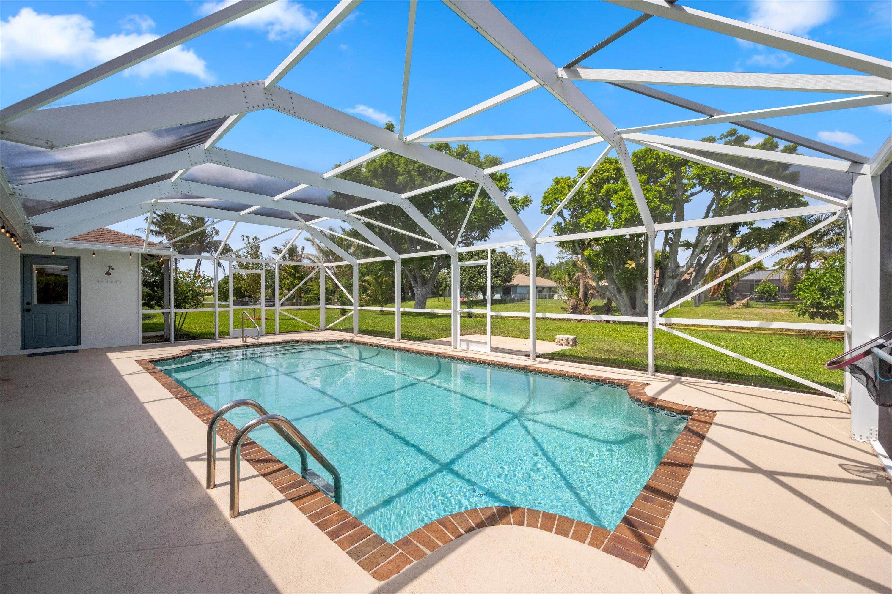 SUGAR POND MANOR OF WELLINGTON - Residential