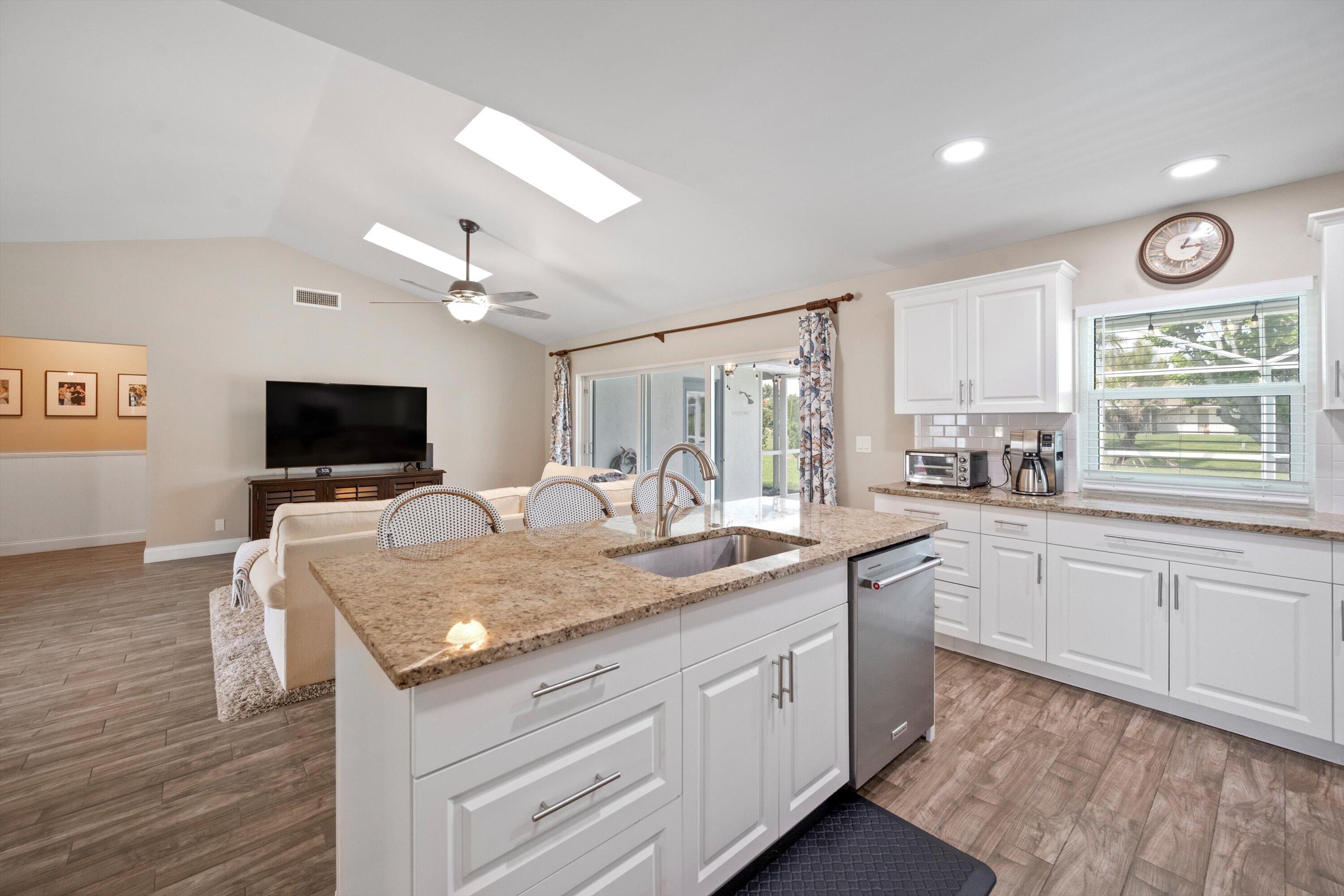 SUGAR POND MANOR OF WELLINGTON - Residential