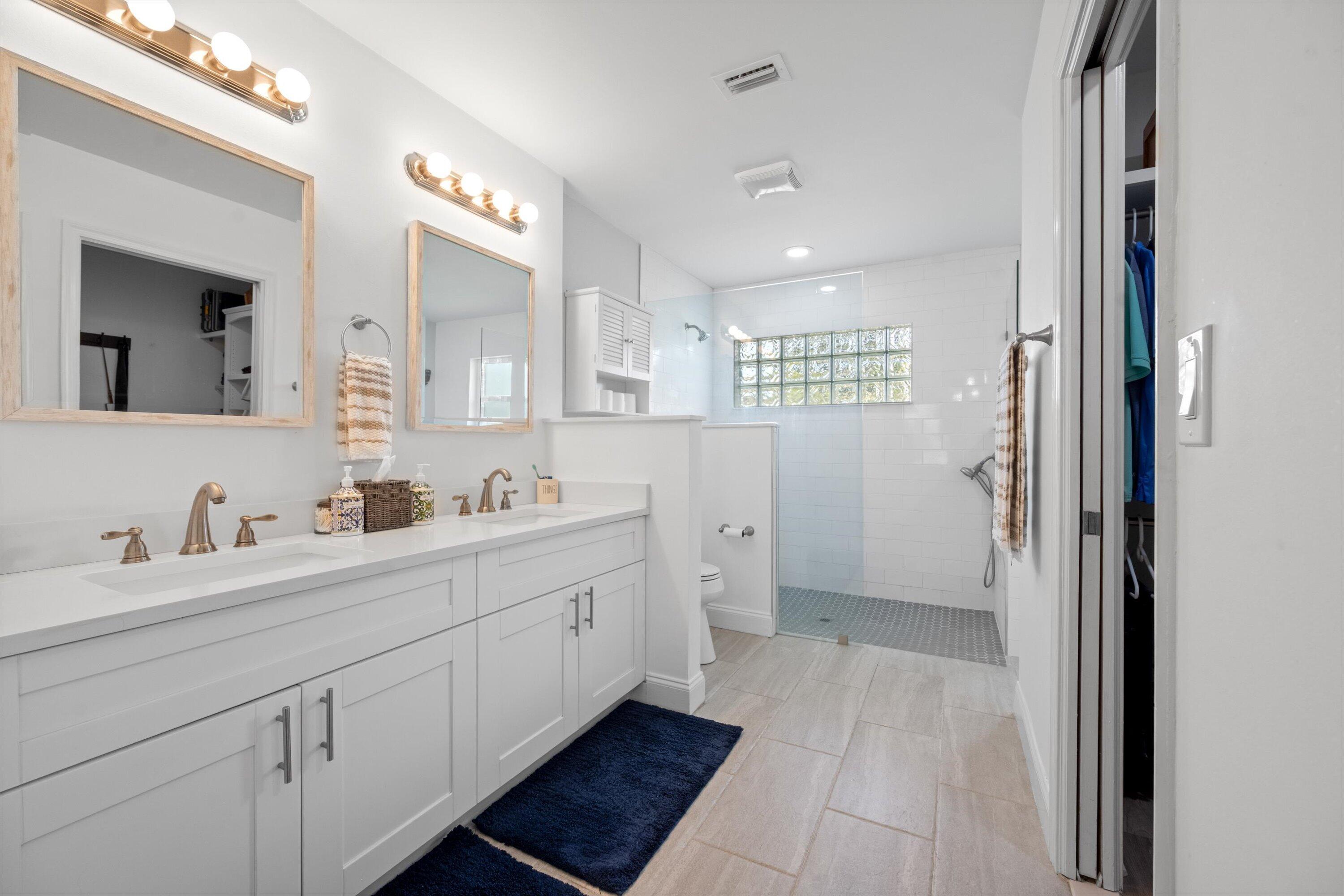 SUGAR POND MANOR OF WELLINGTON - Residential