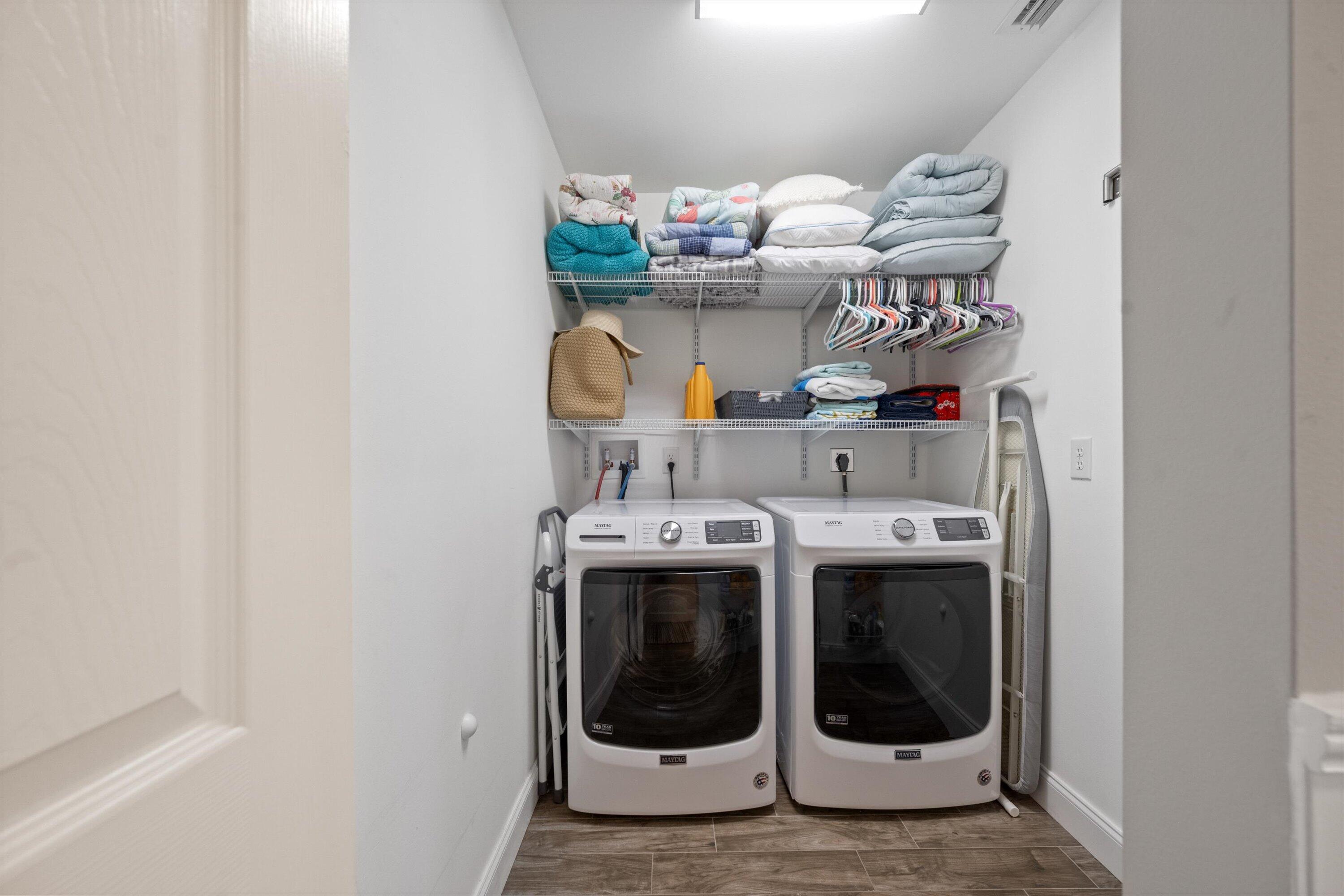 SUGAR POND MANOR OF WELLINGTON - Residential