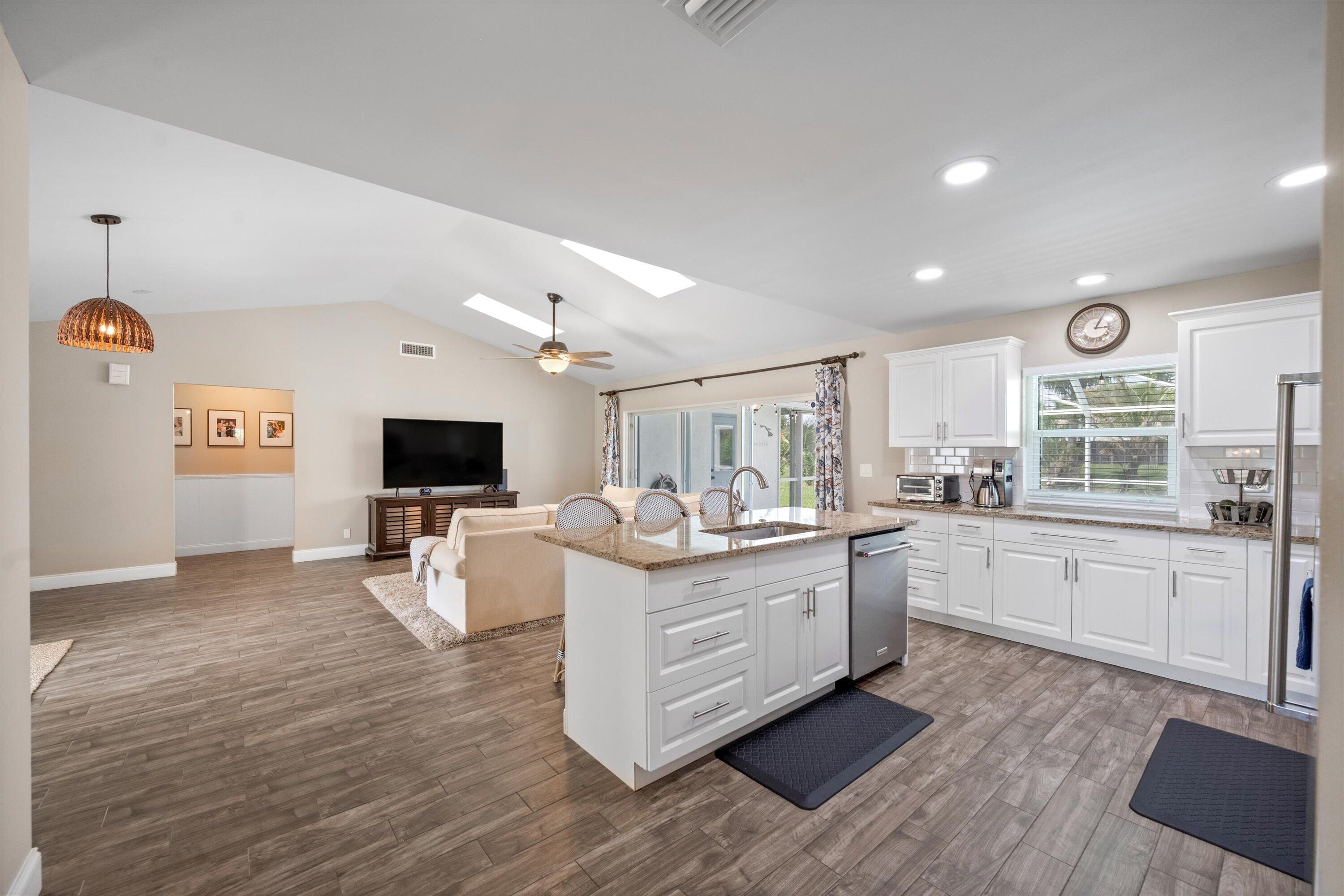 SUGAR POND MANOR OF WELLINGTON - Residential