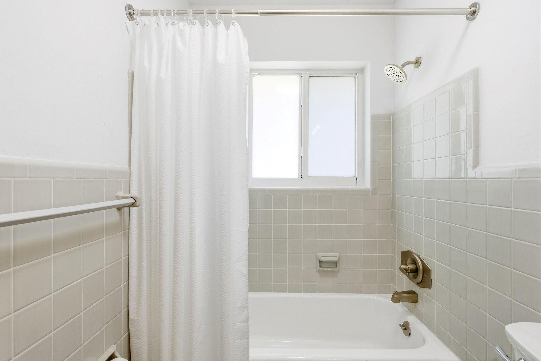 Tod Acres Country Club Se - Residential