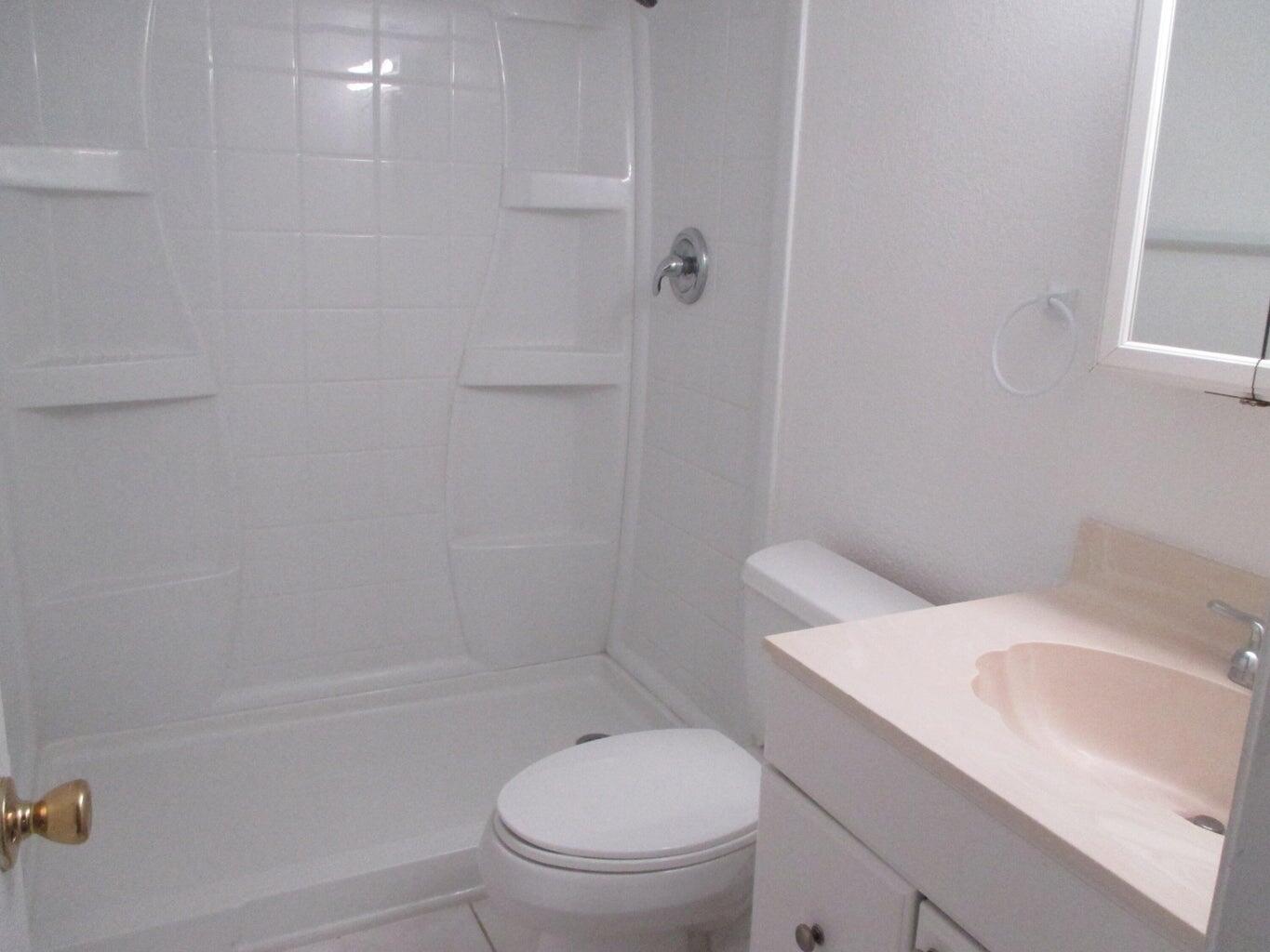 GOLDEN LAKES VILLAGE COND - Residential Lease