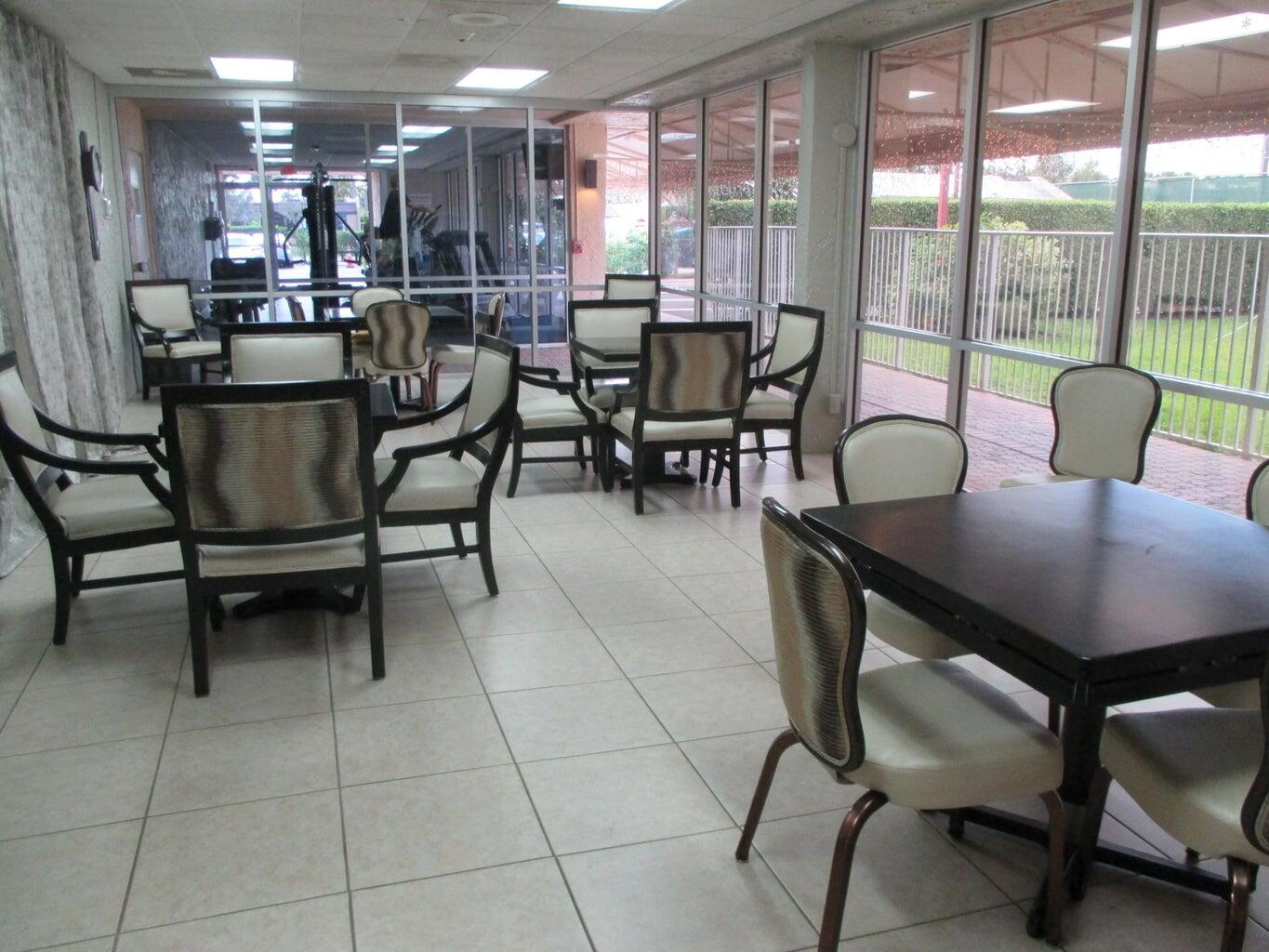 GOLDEN LAKES VILLAGE COND - Residential Lease