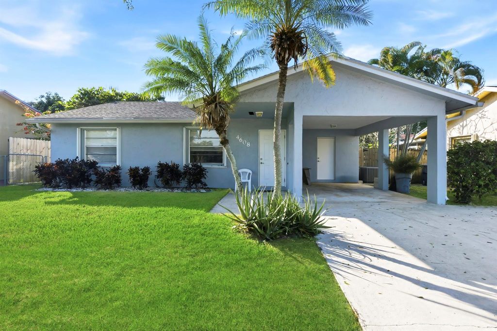 Photo of 4608 Curtis Avenue, Lake Worth, FL 33463 (MLS # R11143551)