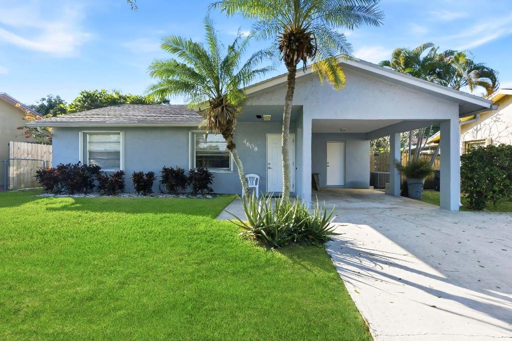 Photo of 4608 Curtis Avenue, Lake Worth, FL 33463 (MLS # R11143551)