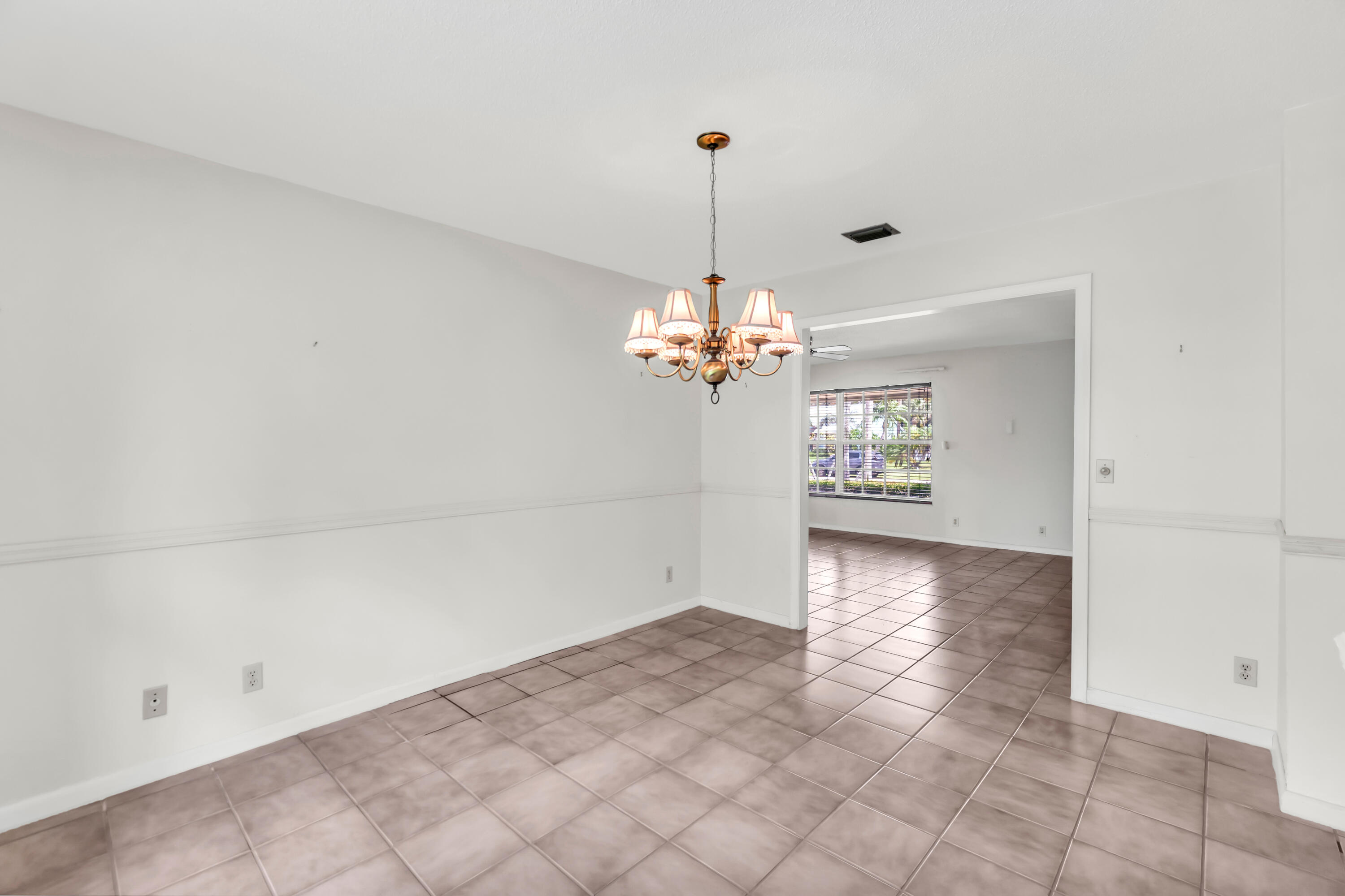 FLORIDA GARDENS 4 - Residential