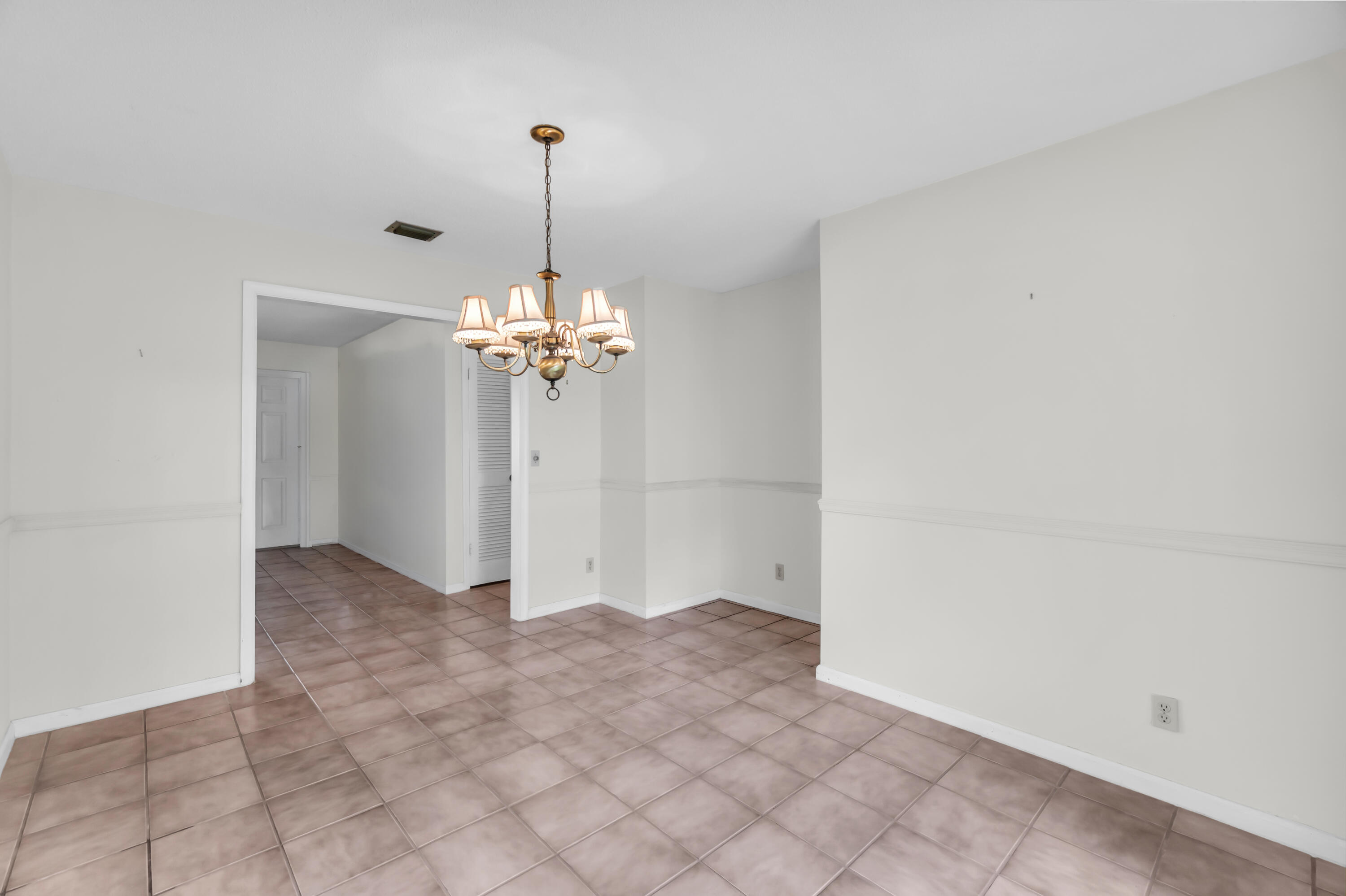 FLORIDA GARDENS 4 - Residential