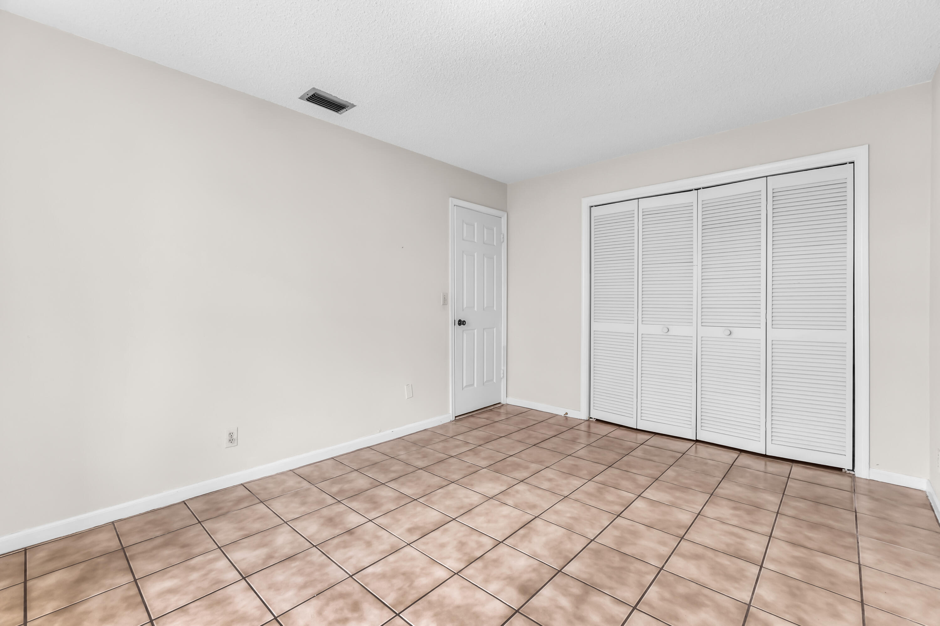 FLORIDA GARDENS 4 - Residential