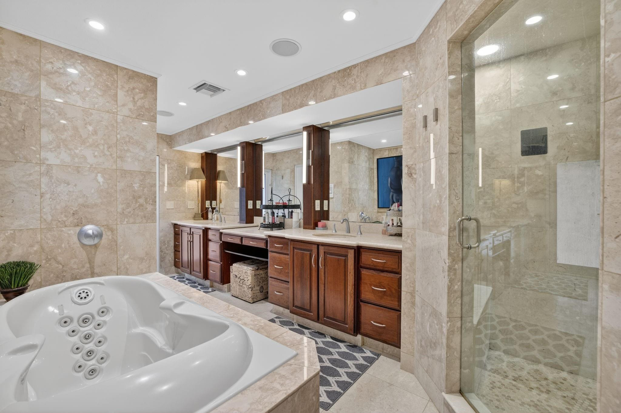 Coral Ridge Country Club - Residential