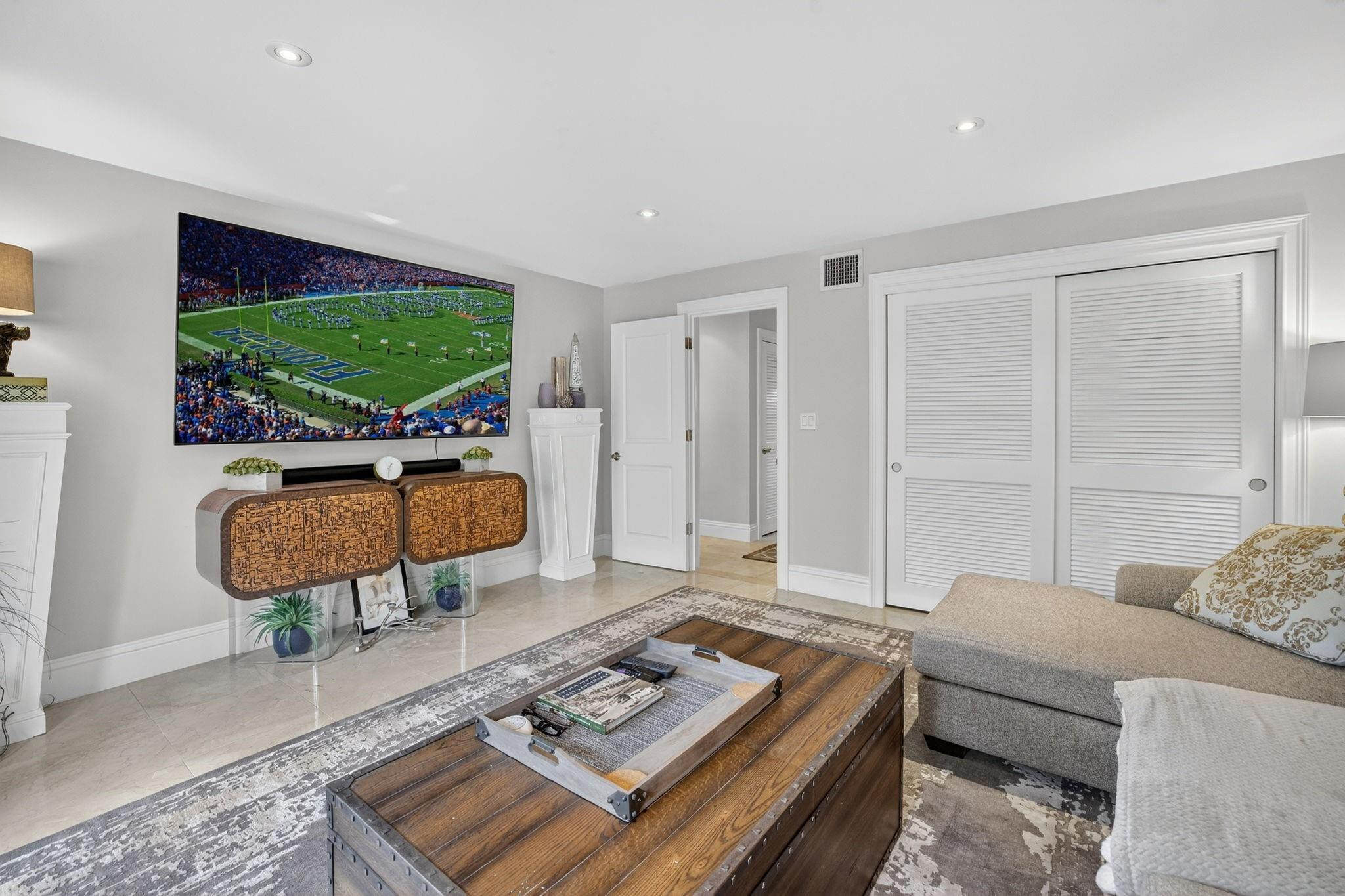 Coral Ridge Country Club - Residential