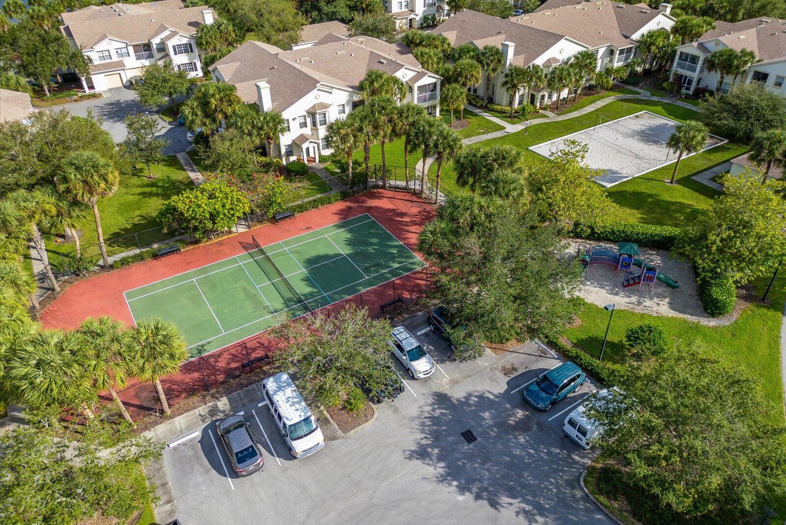THE ESTATES AT STUART CONDO - Residential Lease