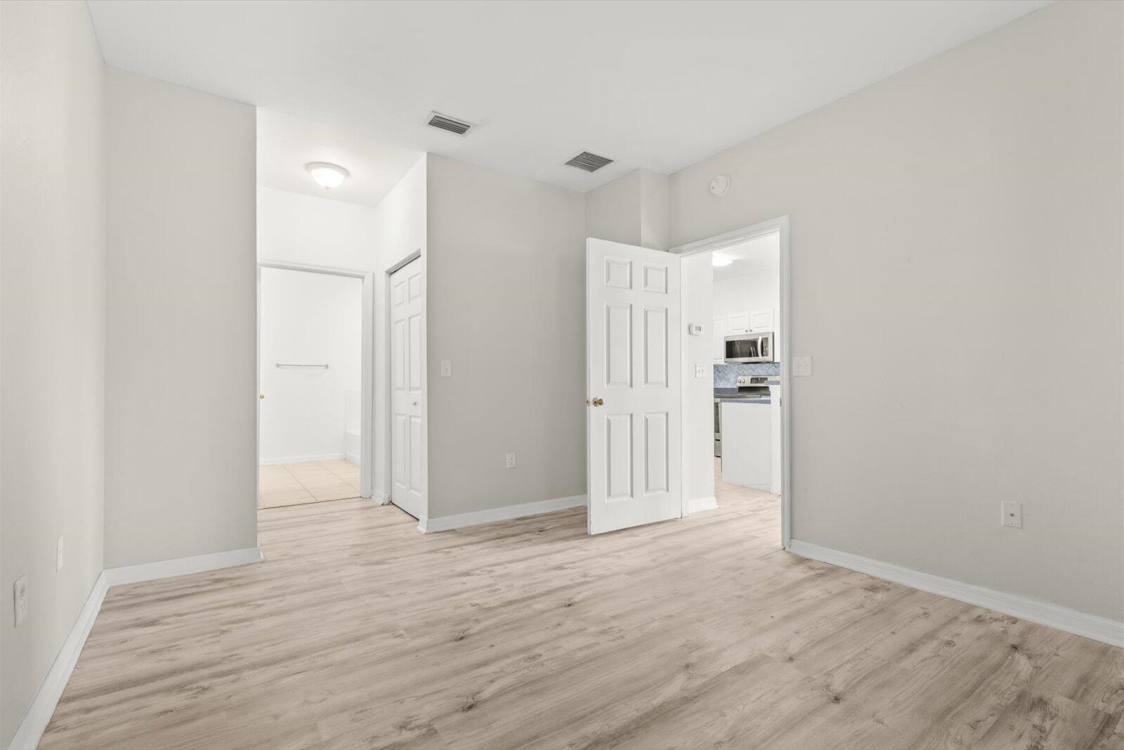 THE ESTATES AT STUART CONDO - Residential Lease