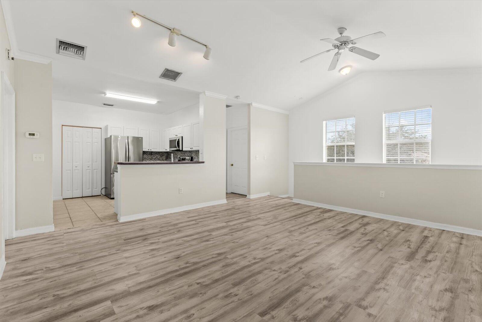 THE ESTATES AT STUART CONDO - Residential Lease