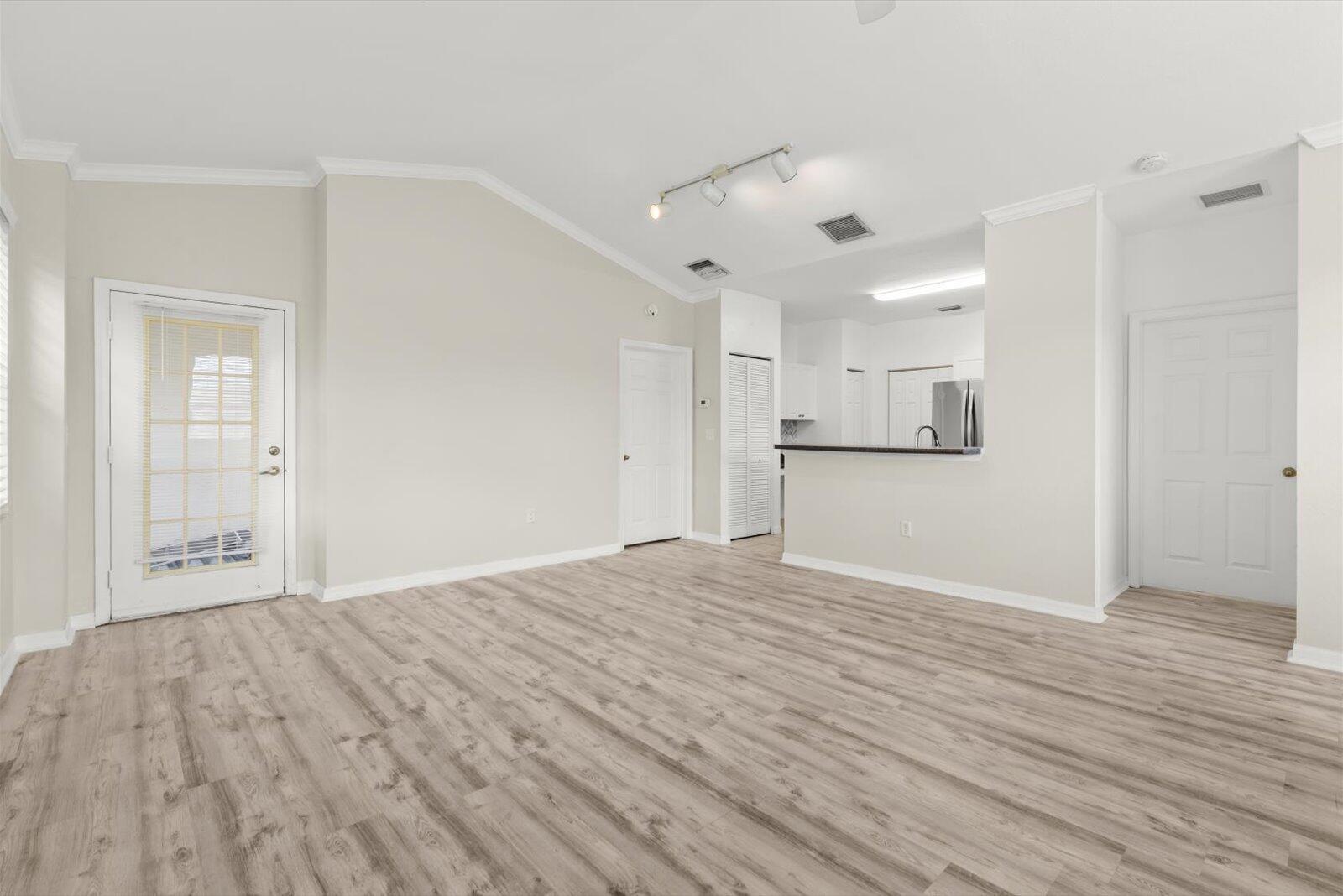 THE ESTATES AT STUART CONDO - Residential Lease