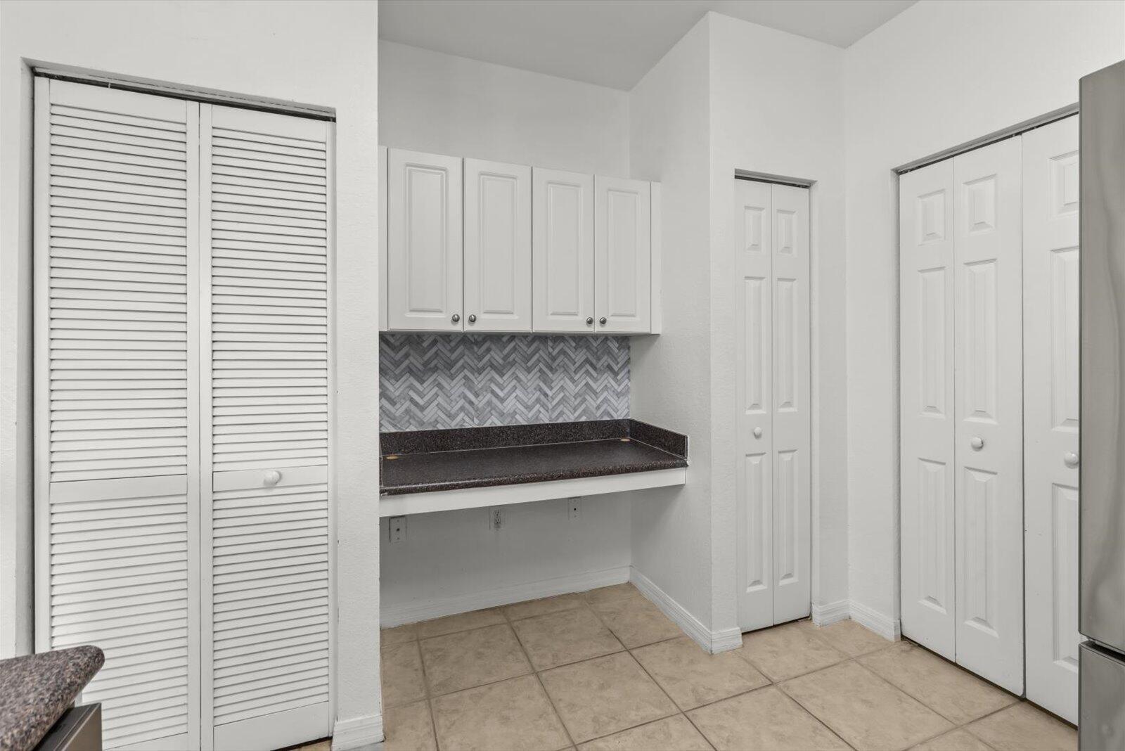 THE ESTATES AT STUART CONDO - Residential Lease