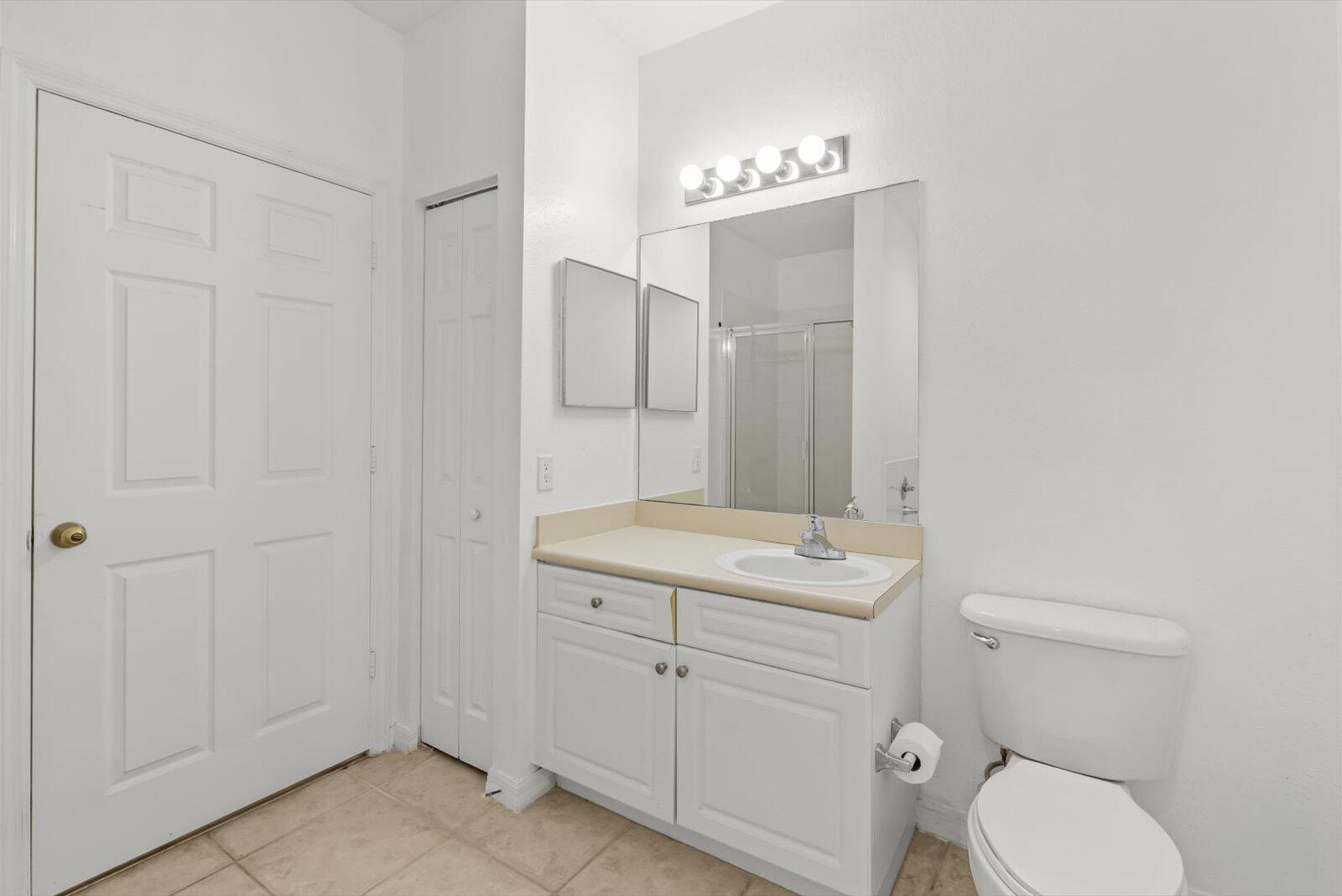THE ESTATES AT STUART CONDO - Residential Lease