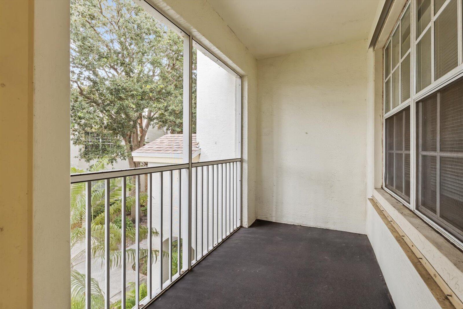 THE ESTATES AT STUART CONDO - Residential Lease