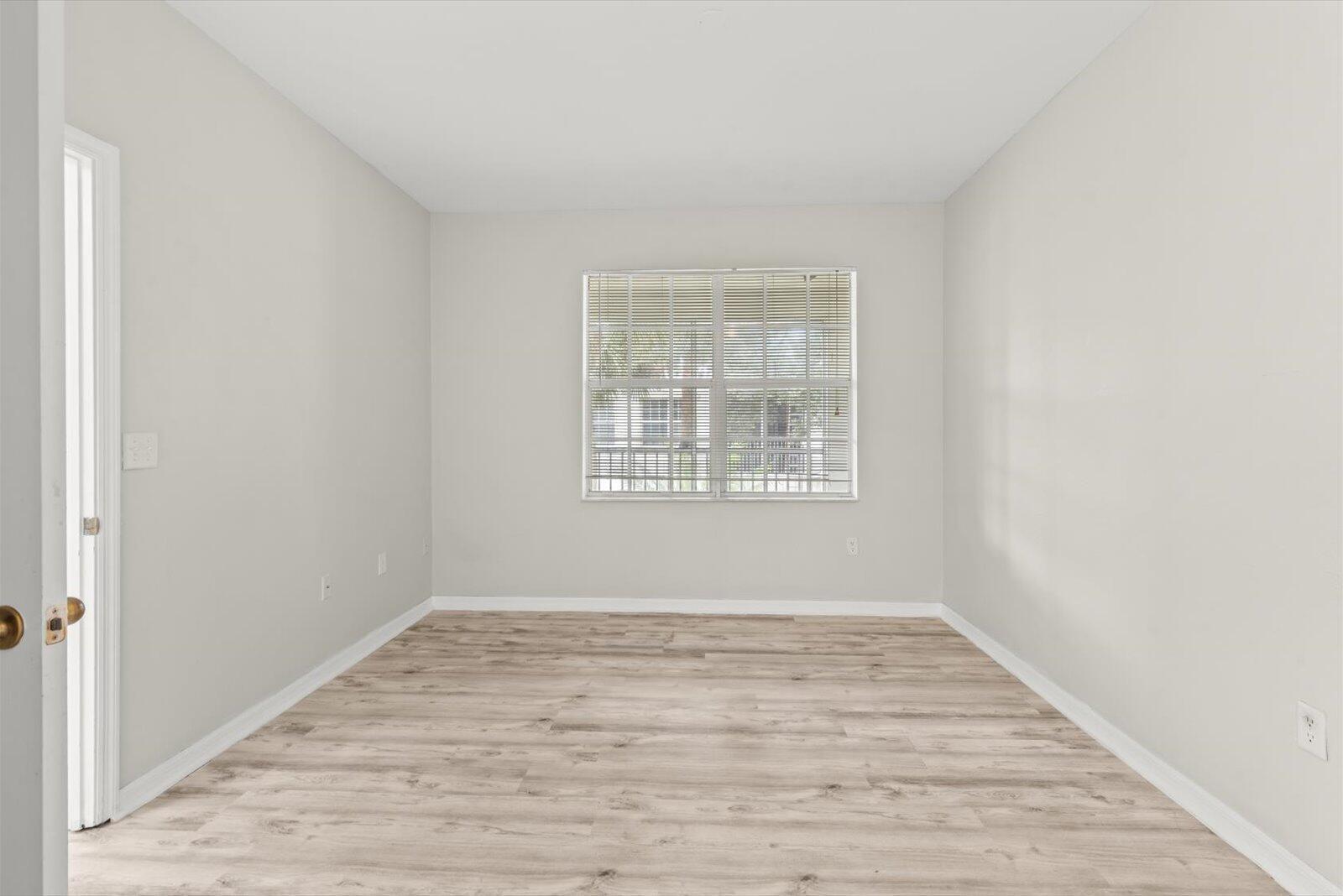 THE ESTATES AT STUART CONDO - Residential Lease