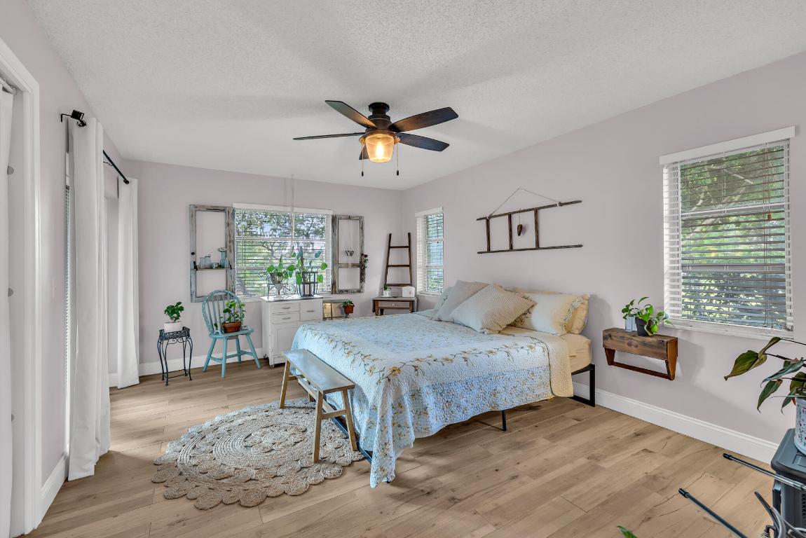 HOLIDAY CITY AT BOCA RATON SEC 3 - Residential