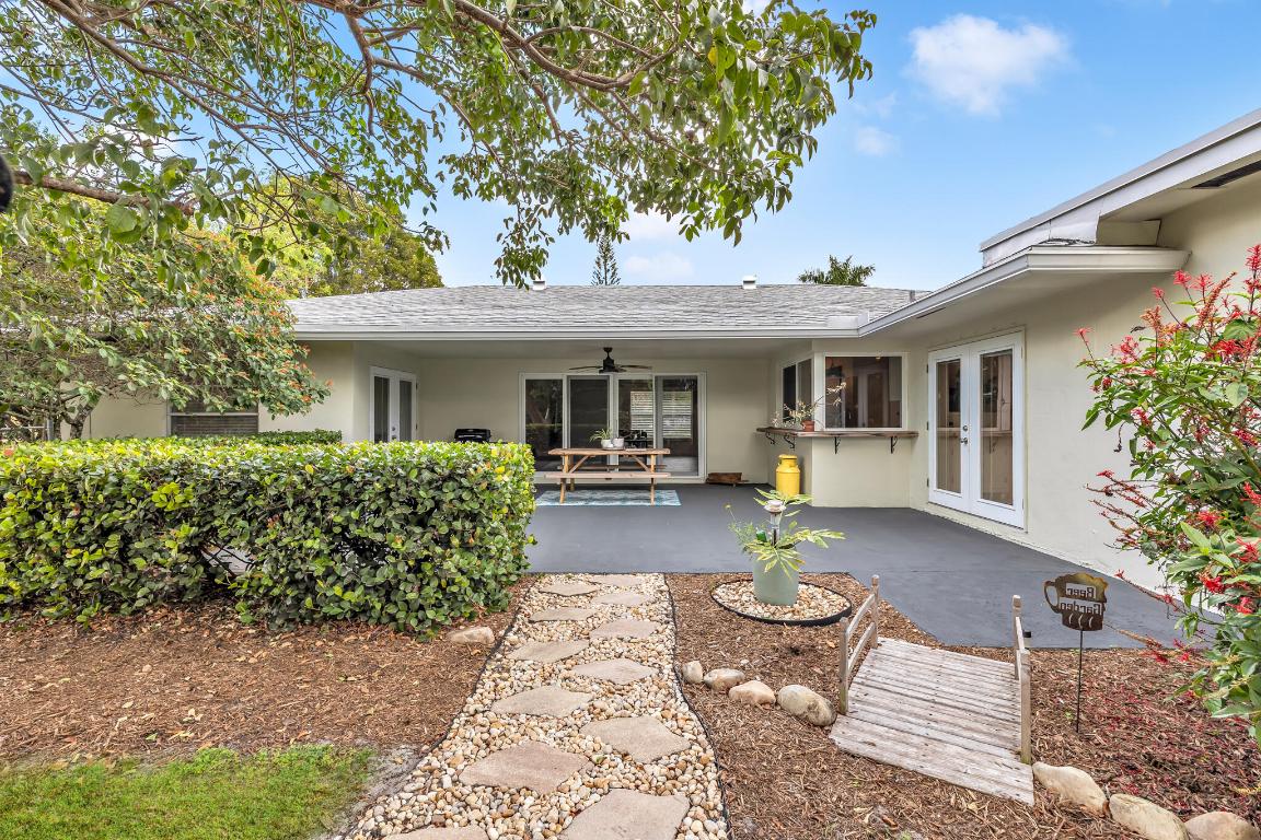 HOLIDAY CITY AT BOCA RATON SEC 3 - Residential