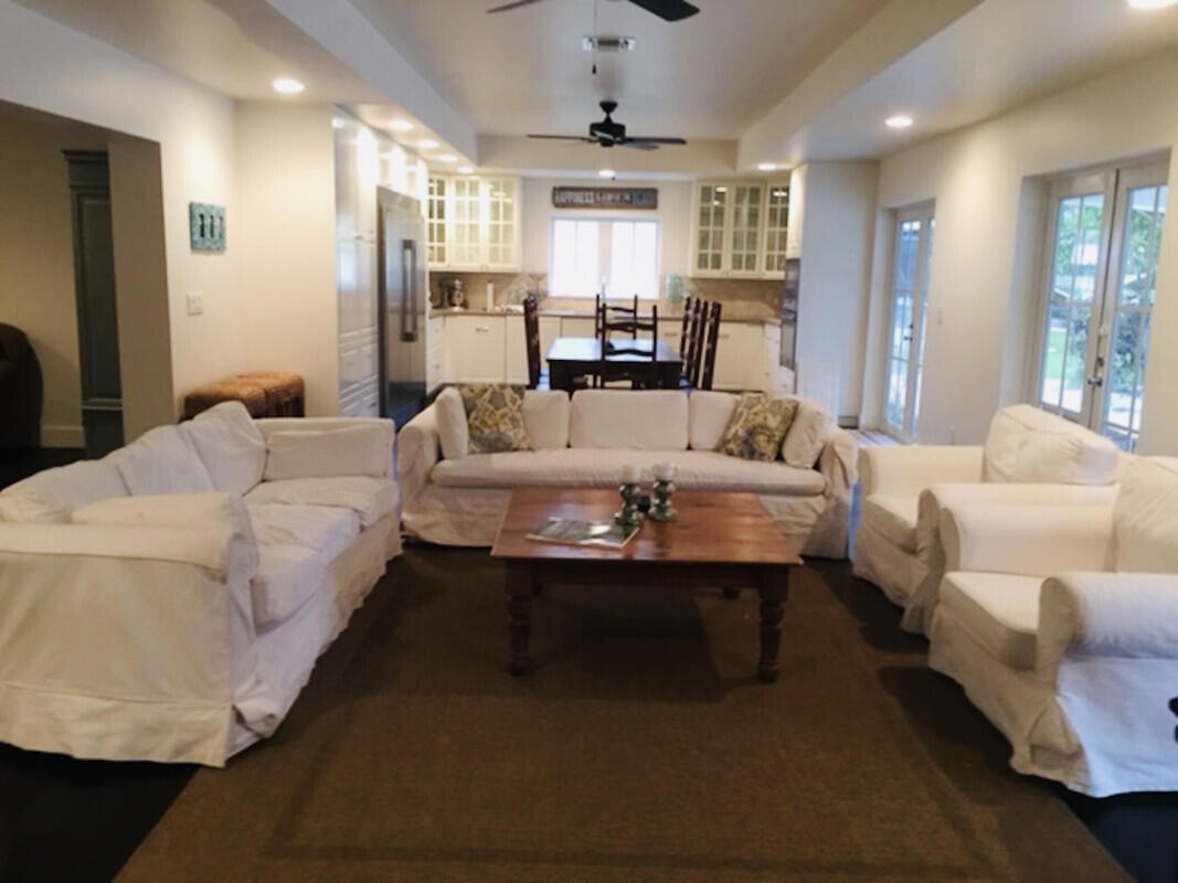 PALM BEACH FARMS CO 10 - Residential Lease