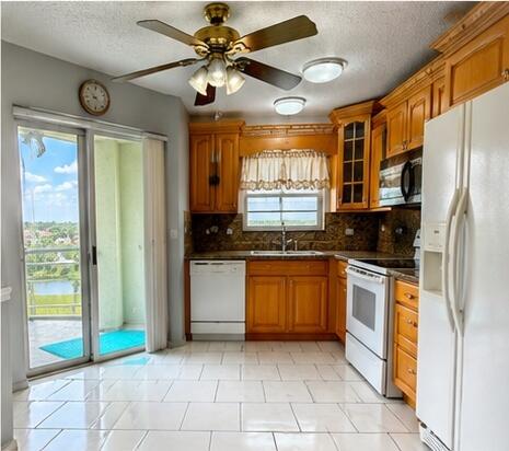 Photo of 3465 VIA POINCIANA #804, Lake Worth, FL 33467 (MLS # B26065125)