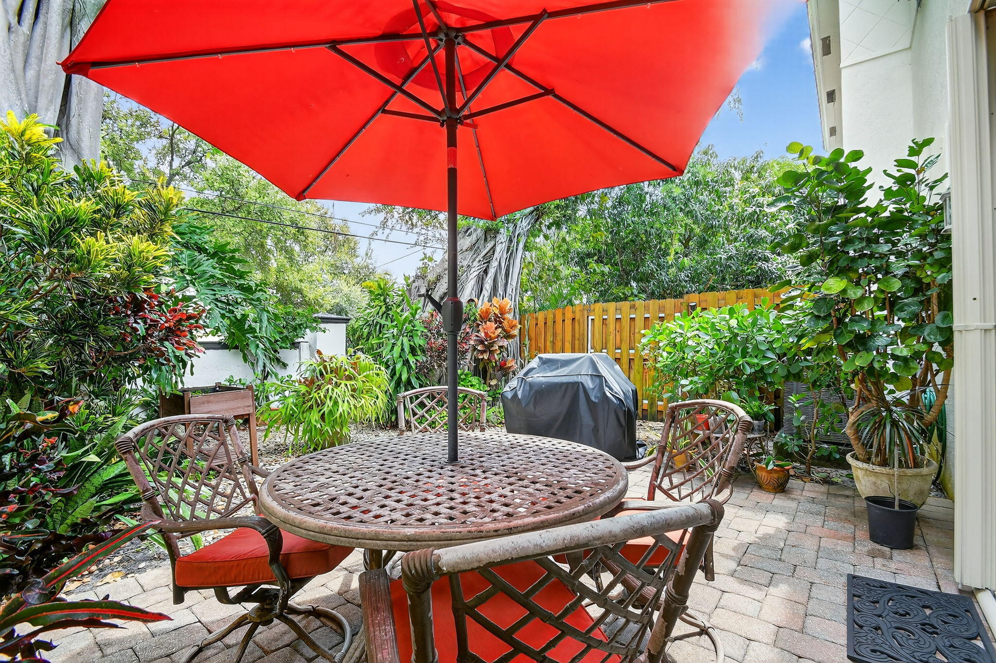 Boynton Beach, Florida 33435, United States, 3 Bedrooms Bedrooms, ,3 BathroomsBathrooms,Residential,Active,207911