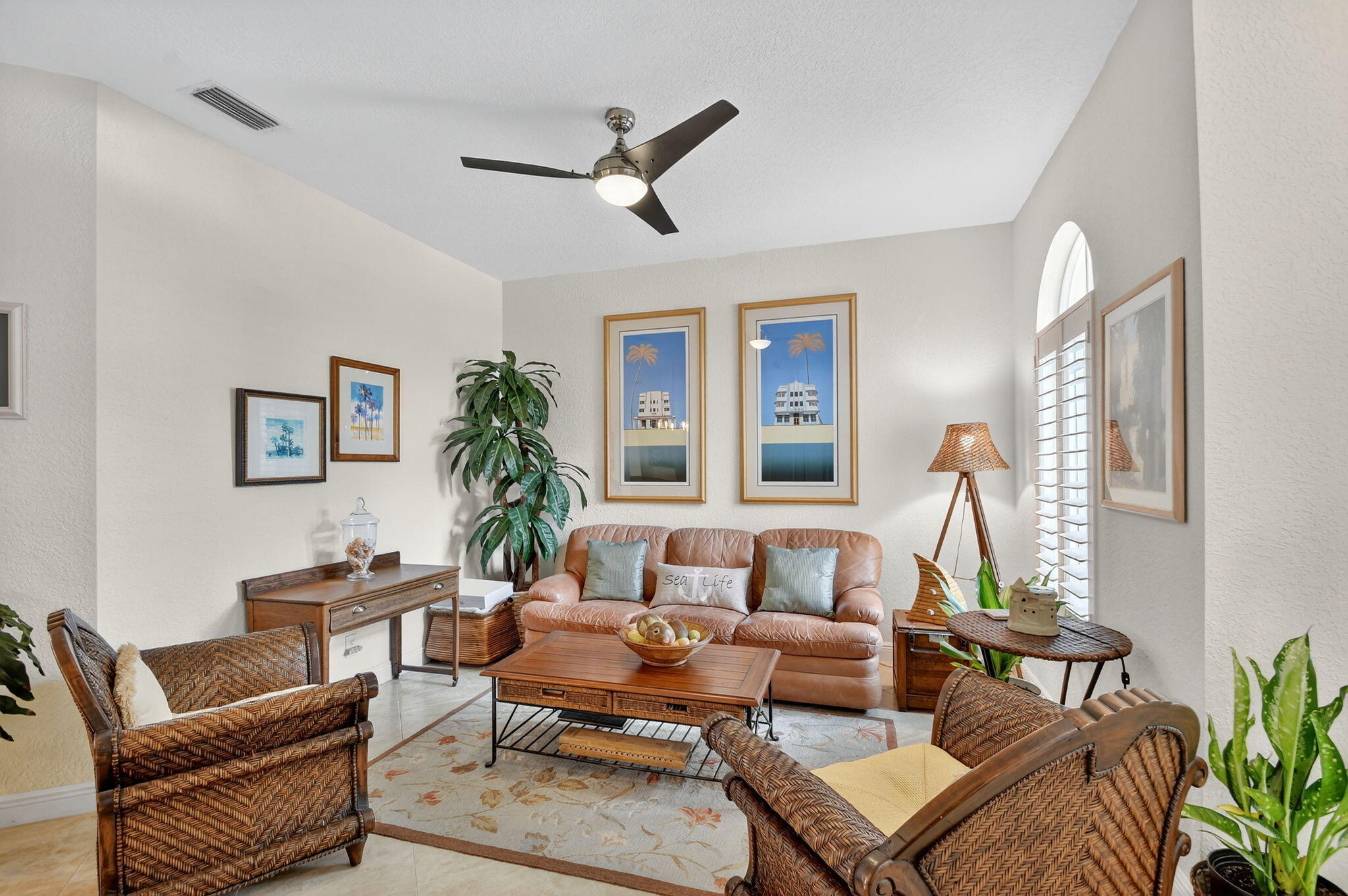 Boynton Beach, Florida 33435, United States, 3 Bedrooms Bedrooms, ,3 BathroomsBathrooms,Residential,Active,207911