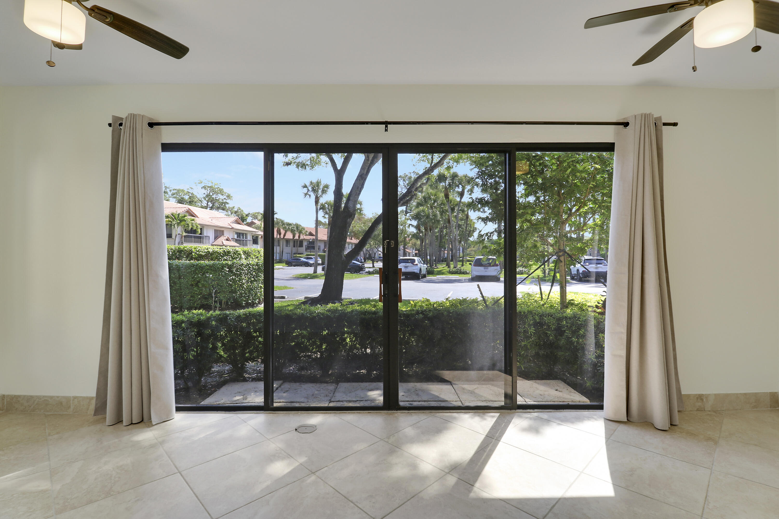 DUNBAR WOODS CONDO I II AND III IN OR4410P782, - Residential