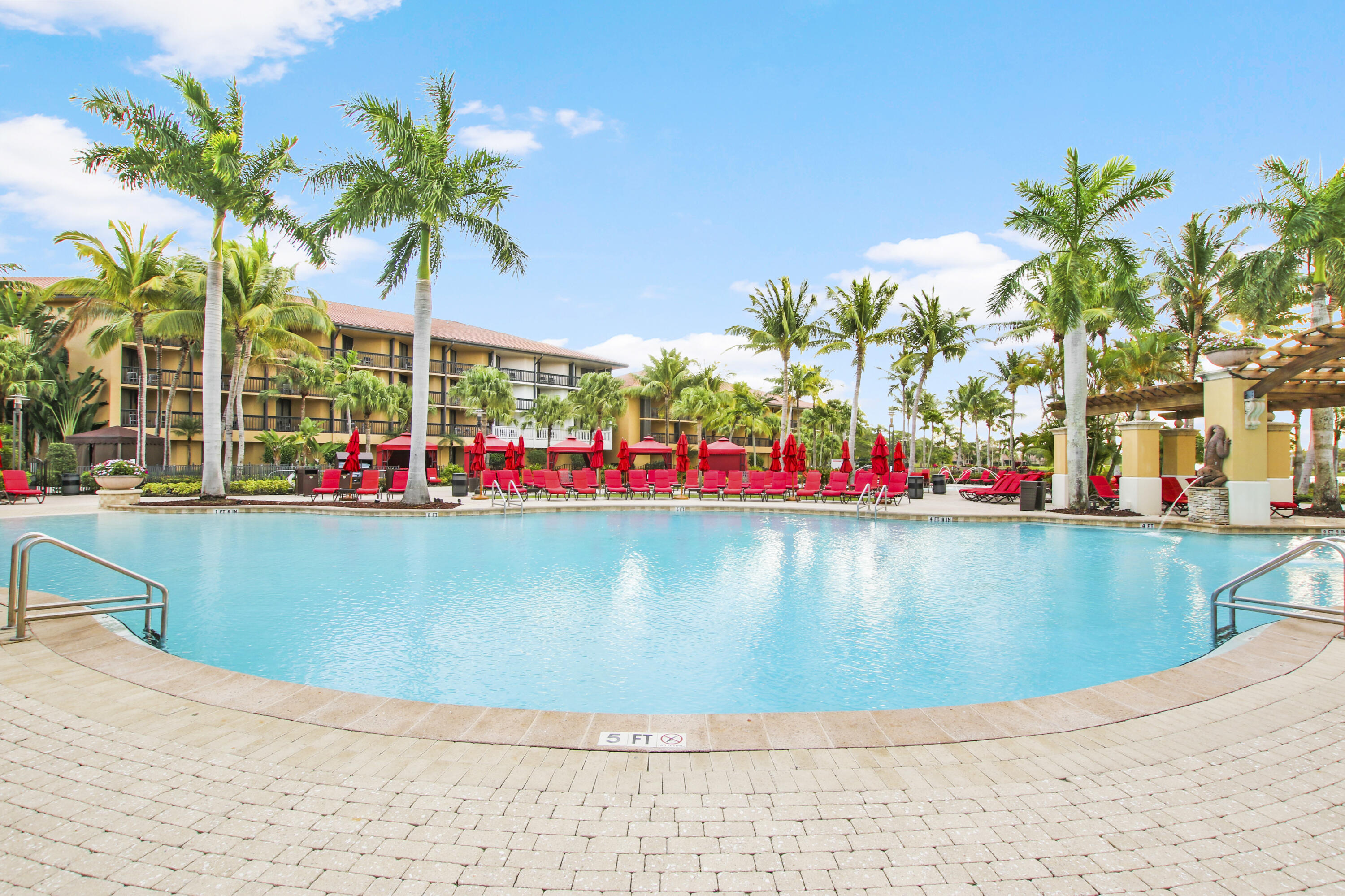 DUNBAR WOODS CONDO I II AND III IN OR4410P782, - Residential