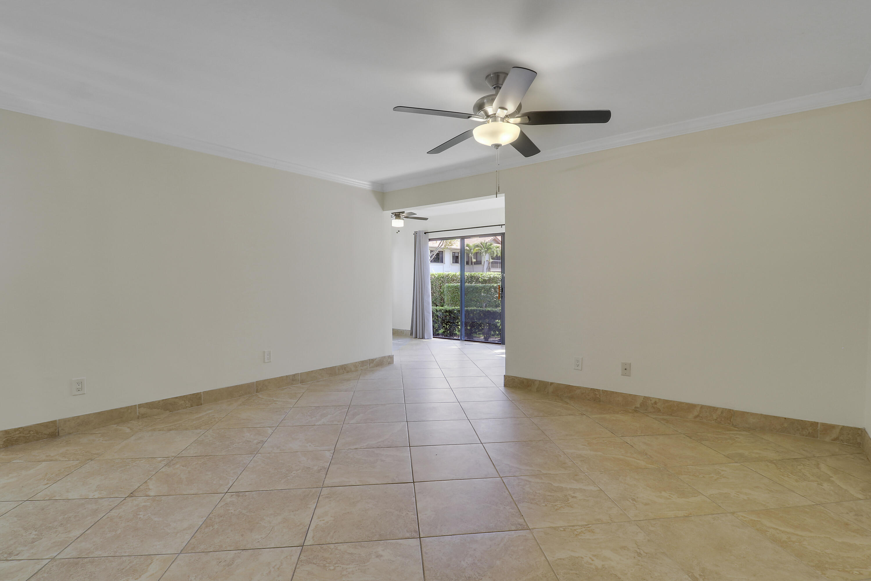 DUNBAR WOODS CONDO I II AND III IN OR4410P782, - Residential
