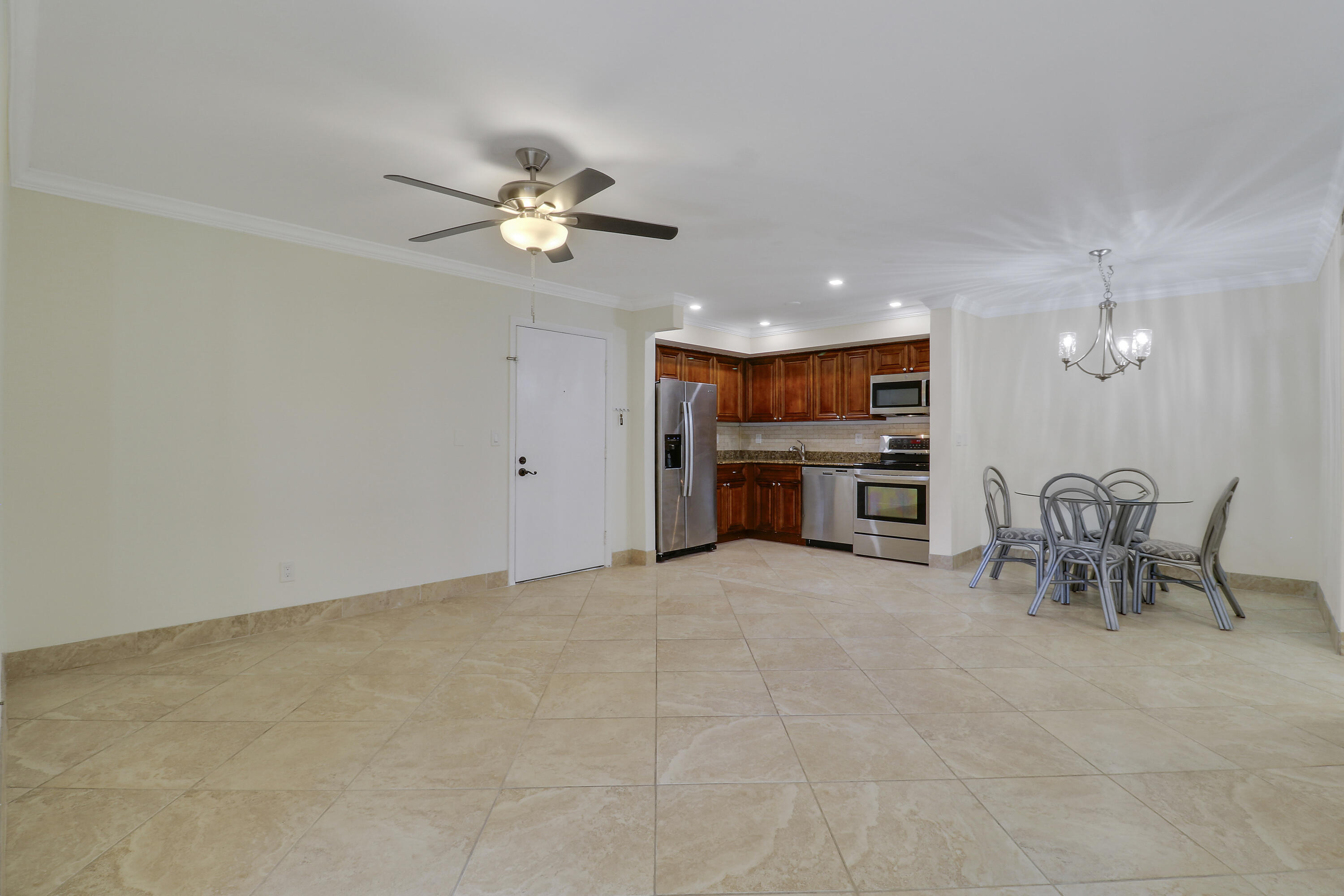 DUNBAR WOODS CONDO I II AND III IN OR4410P782, - Residential