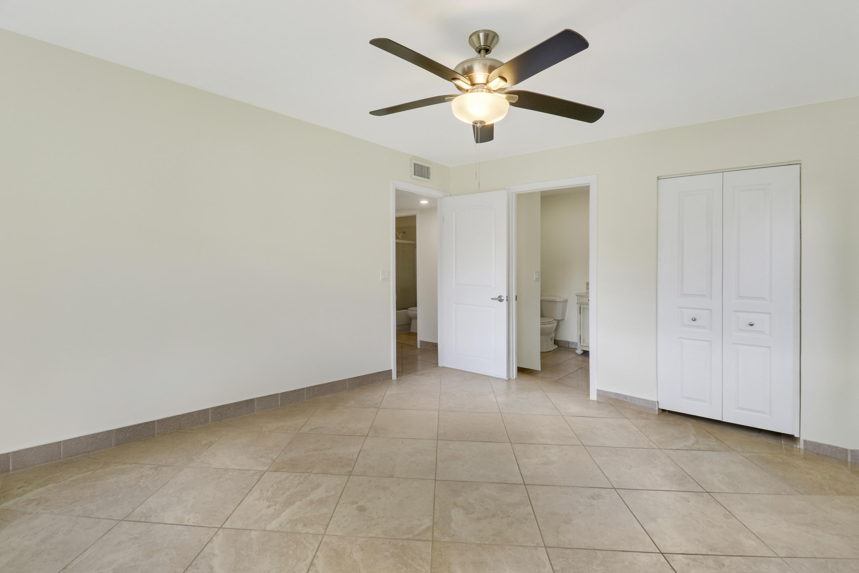 DUNBAR WOODS CONDO I II AND III IN OR4410P782, - Residential