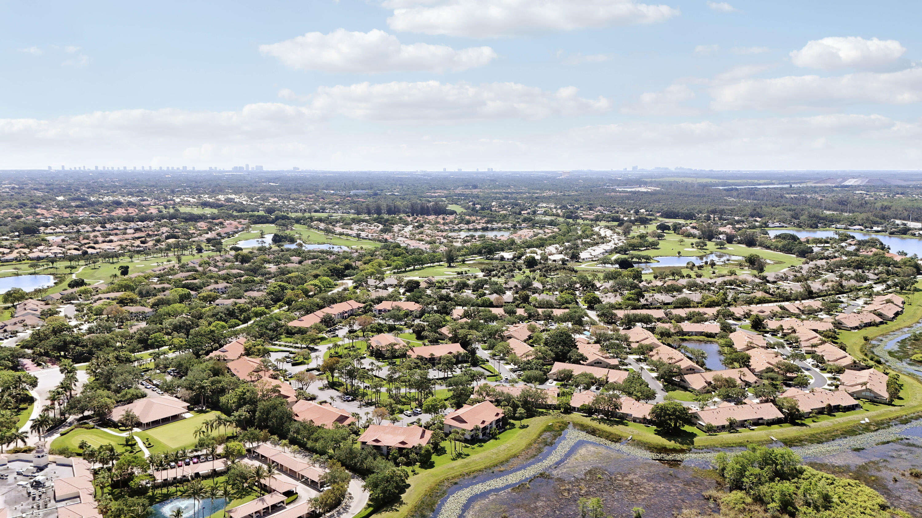 DUNBAR WOODS CONDO I II AND III IN OR4410P782, - Residential