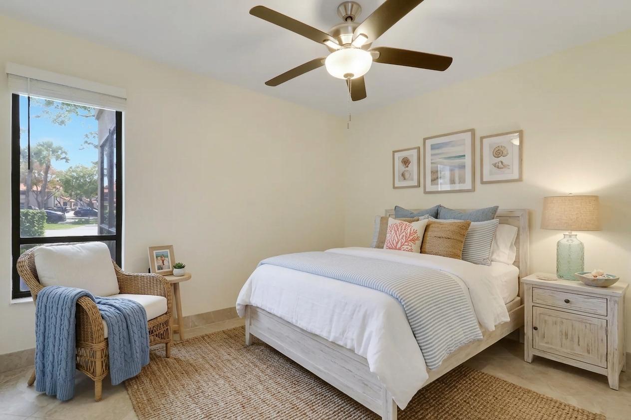 DUNBAR WOODS CONDO I II AND III IN OR4410P782, - Residential