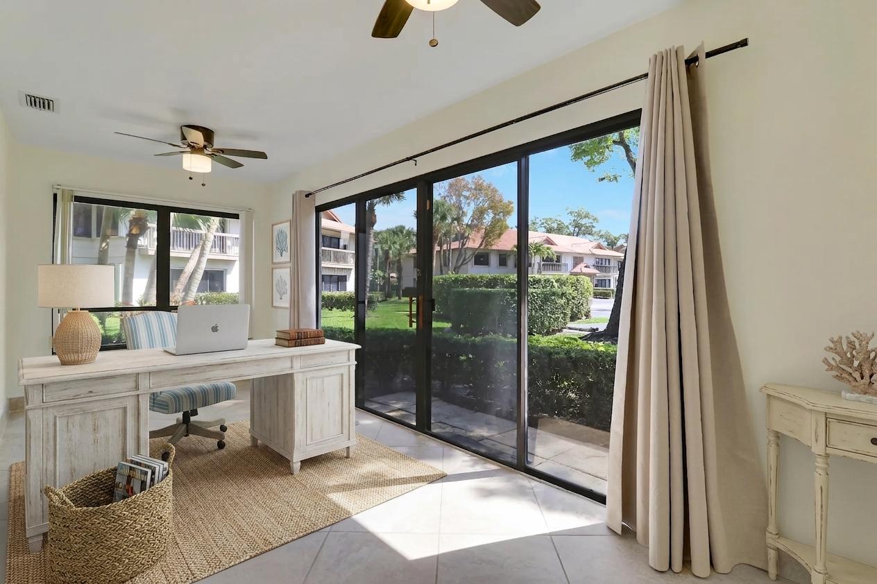 DUNBAR WOODS CONDO I II AND III IN OR4410P782, - Residential