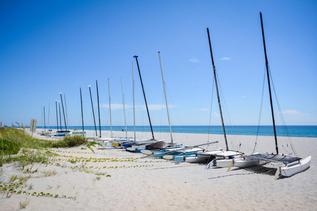 Photo of 1228 George Bush Boulevard #4, Delray Beach, FL 33483 (MLS # R11091494)