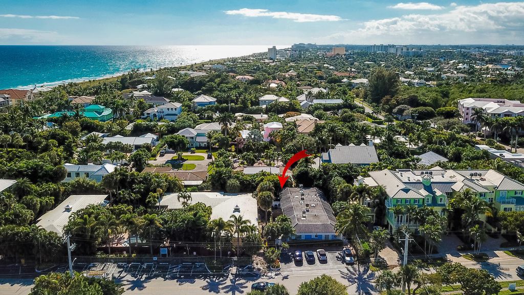 Photo of 1228 George Bush Boulevard #4, Delray Beach, FL 33483 (MLS # R11091494)