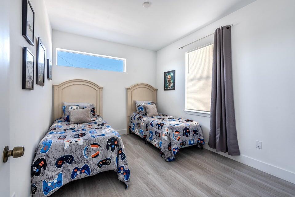 CHERRY HILLS - Residential Lease