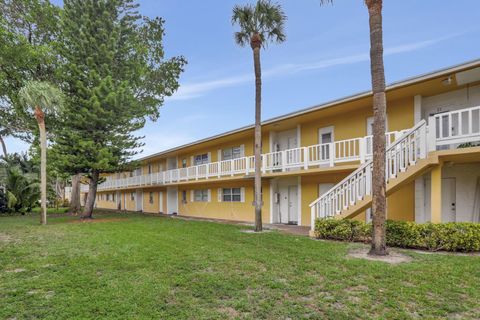 A home in Deerfield Beach